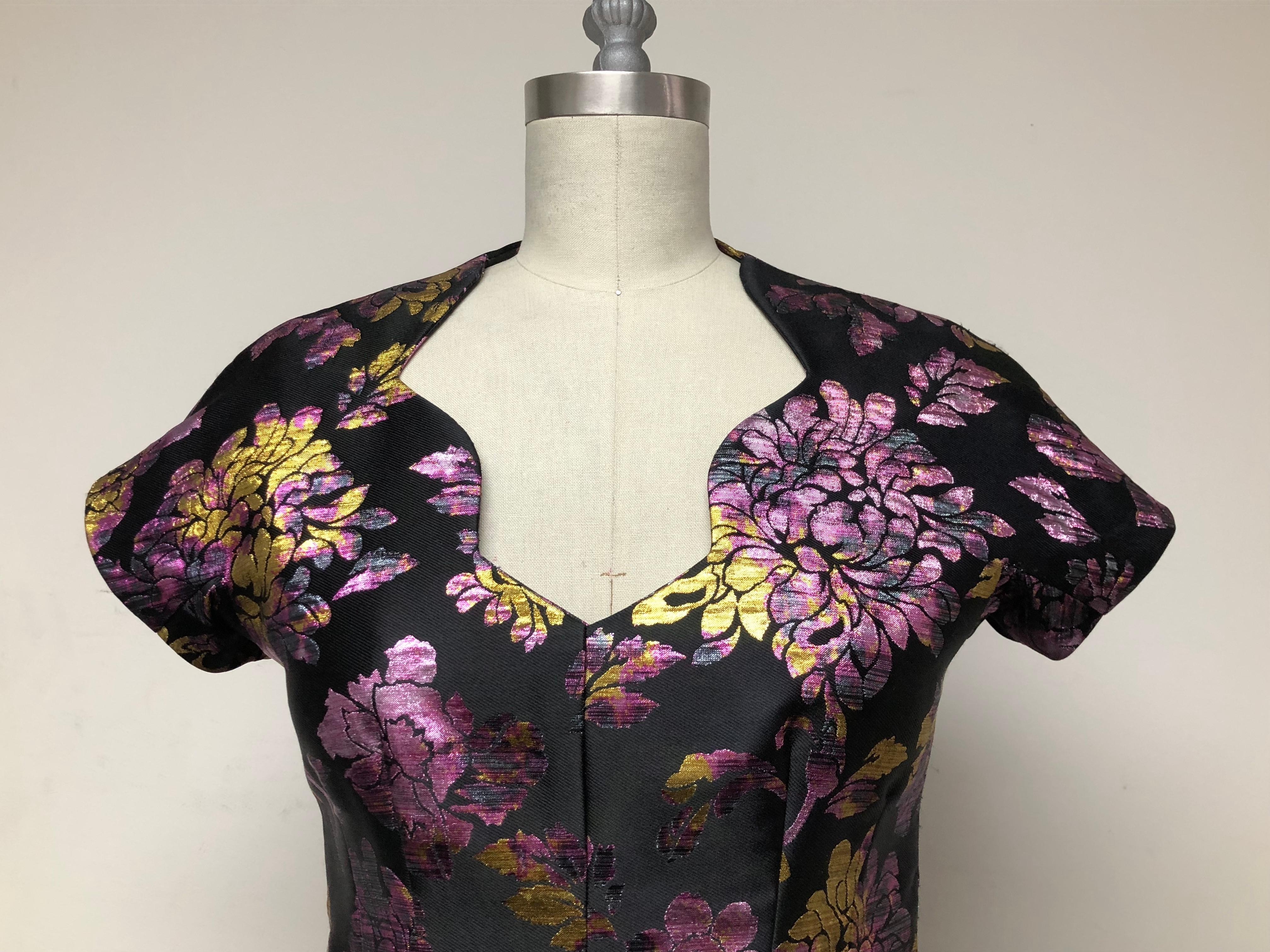 Women's French Floral Jacquard Pink, Gold and Black Slim Dress with Scalloped Neckline For Sale