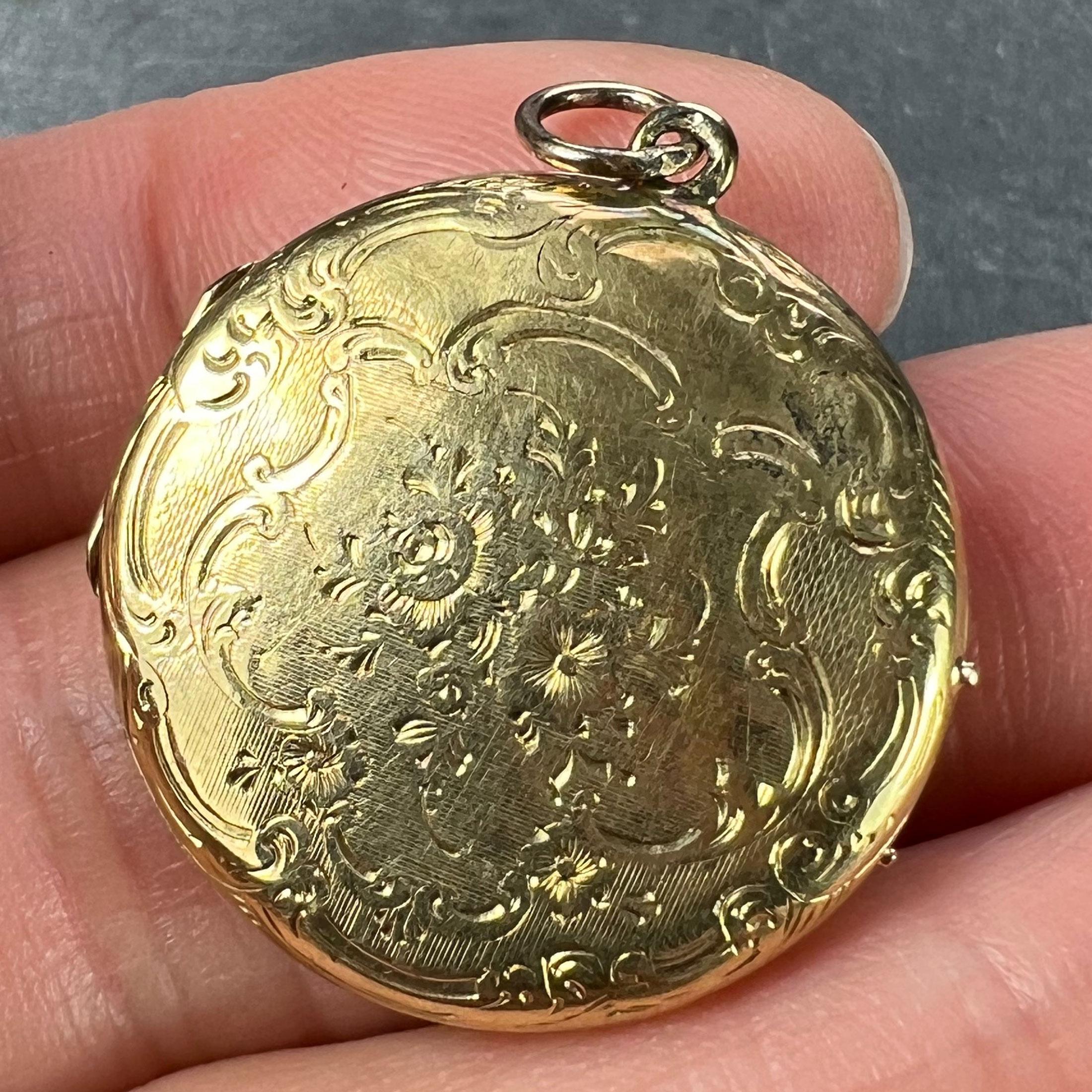 Médaillon pendentif fleurs françaises en or jaune 18 carats en vente 2