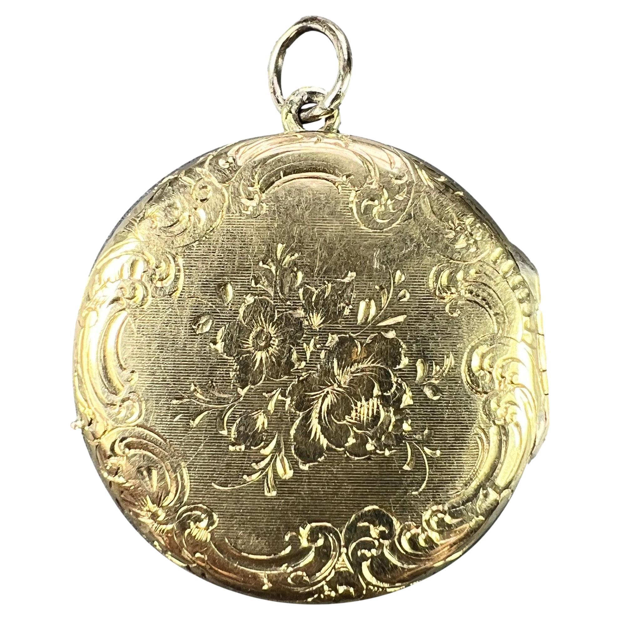 Médaillon pendentif fleurs françaises en or jaune 18 carats en vente