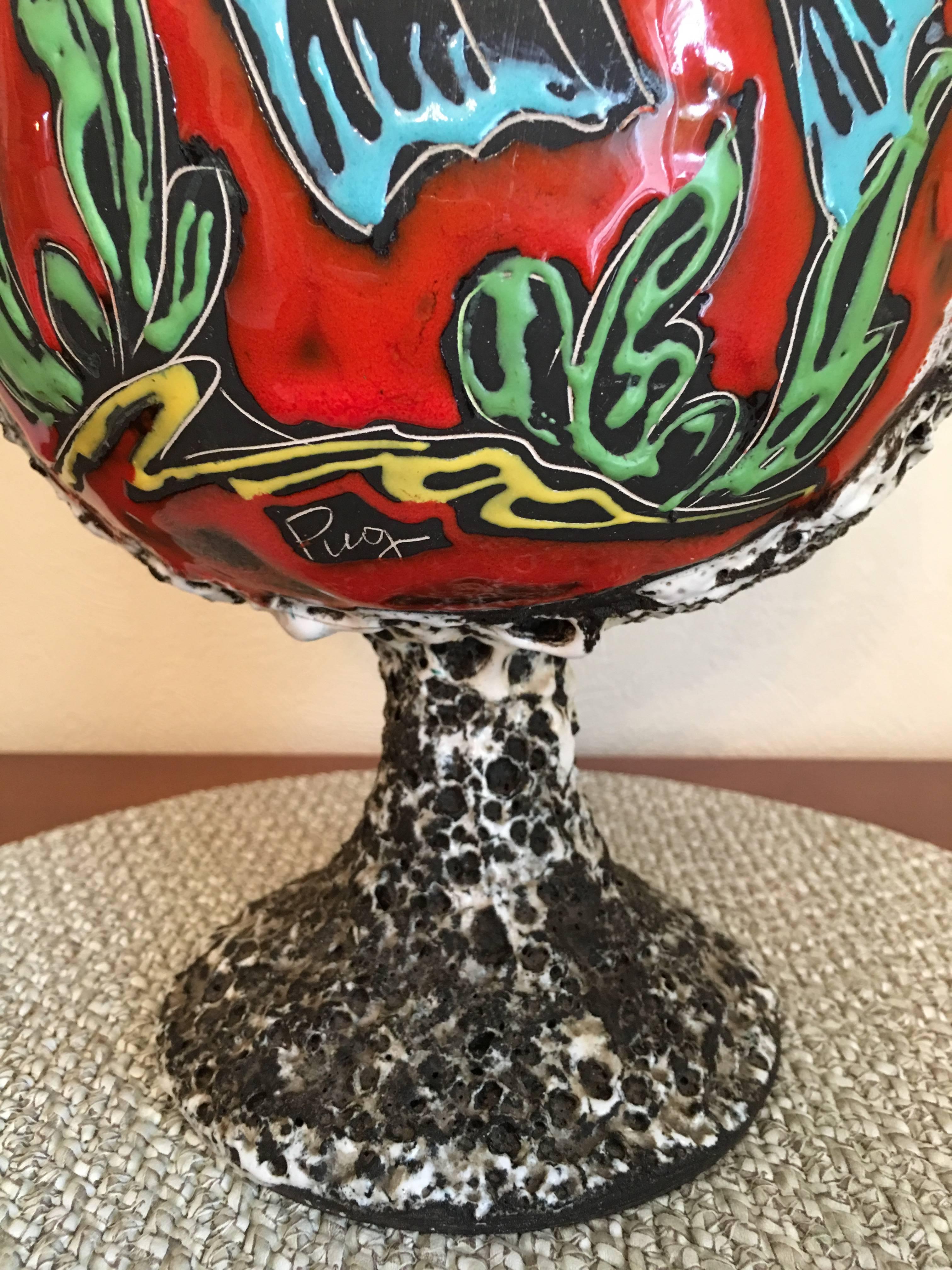 Céramique Vase français en céramique à glaçure mousse, décor de poissons peints à la main, Monaco signé Pugi, années 1960 en vente