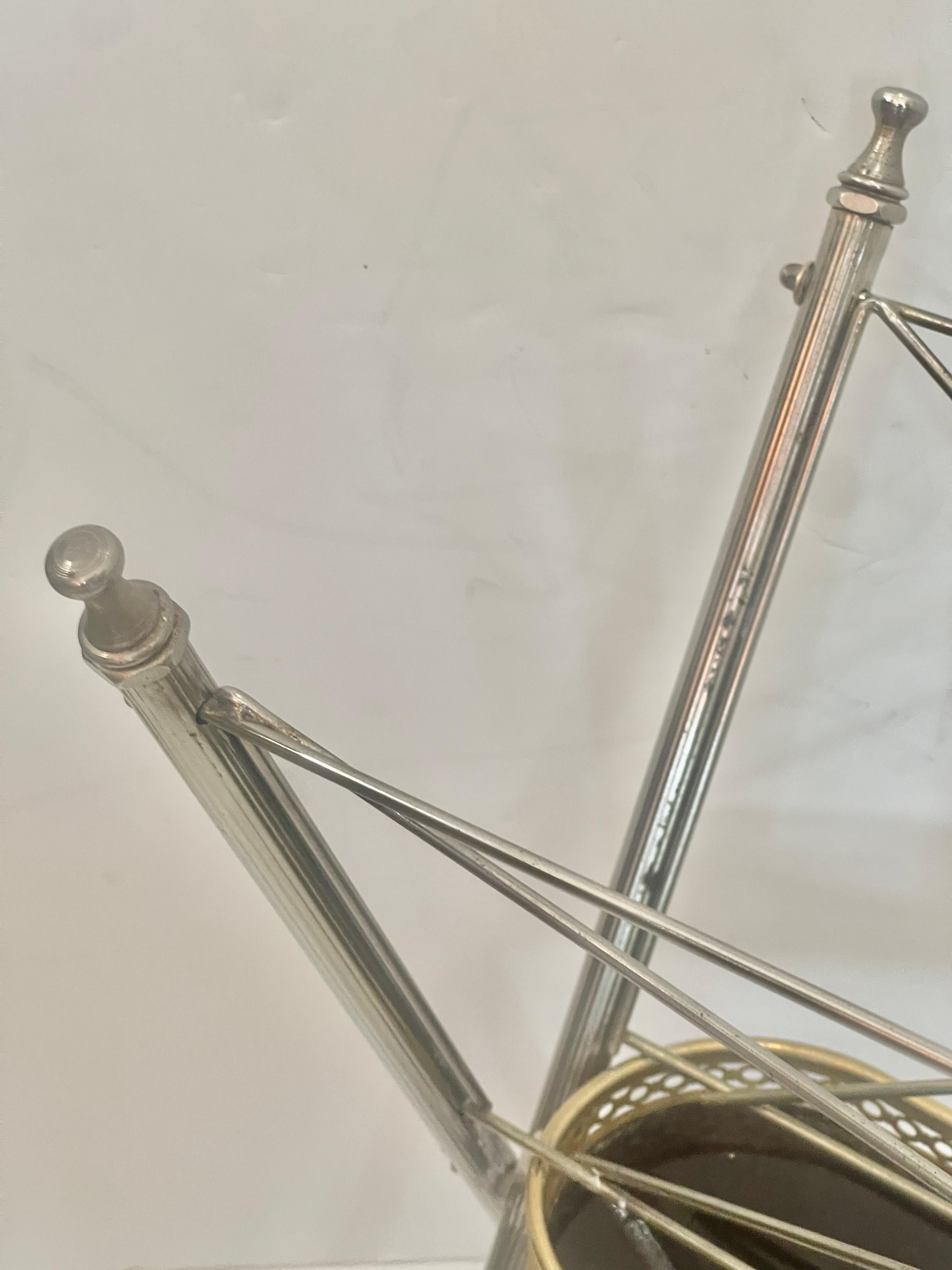 French Folding Magazine Rack, Neoclassical Style in Gilt Metal & Silver, 1950s For Sale 7