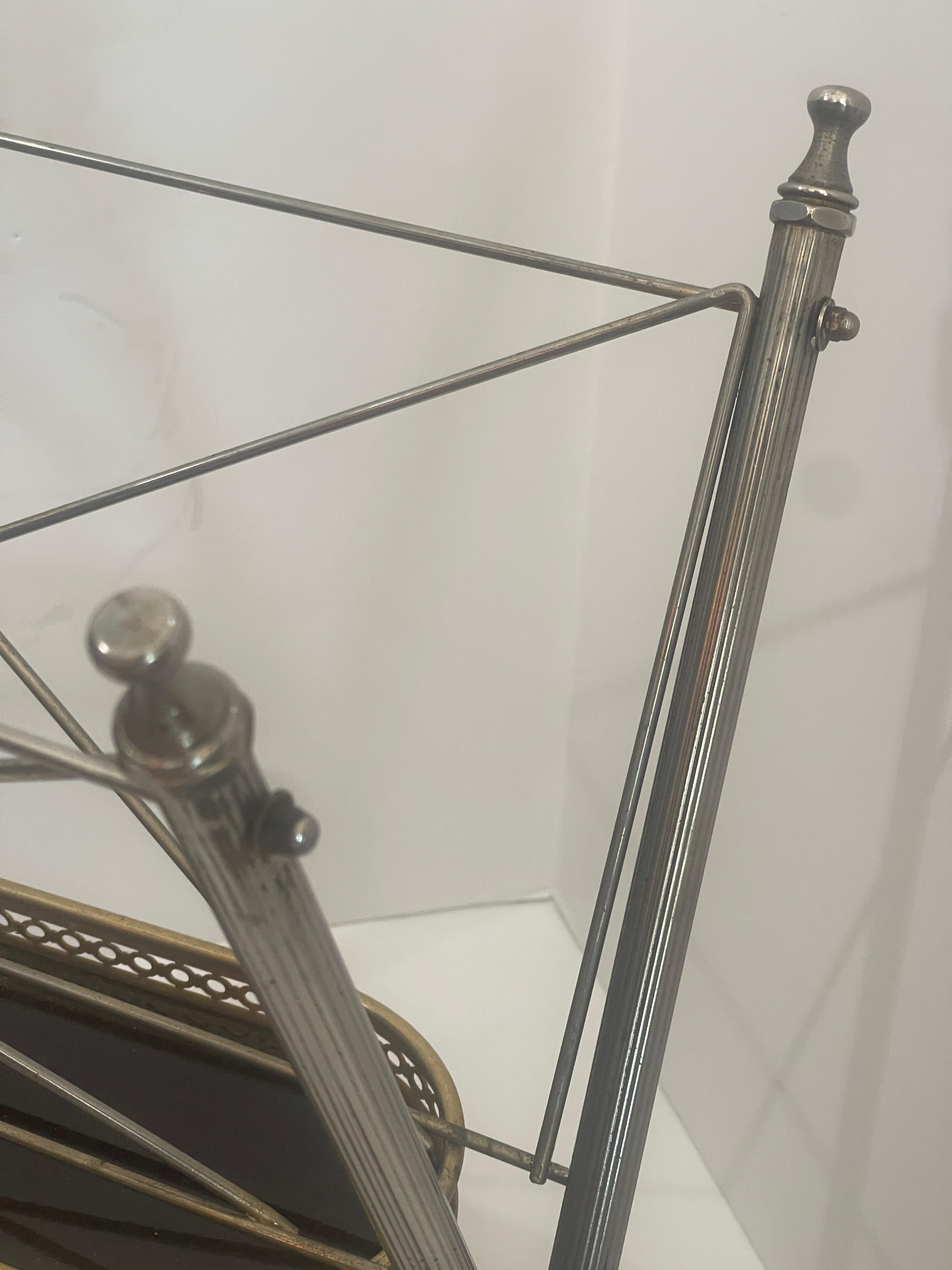 French Folding Magazine Rack, Neoclassical Style in Gilt Metal & Silver, 1950s For Sale 9