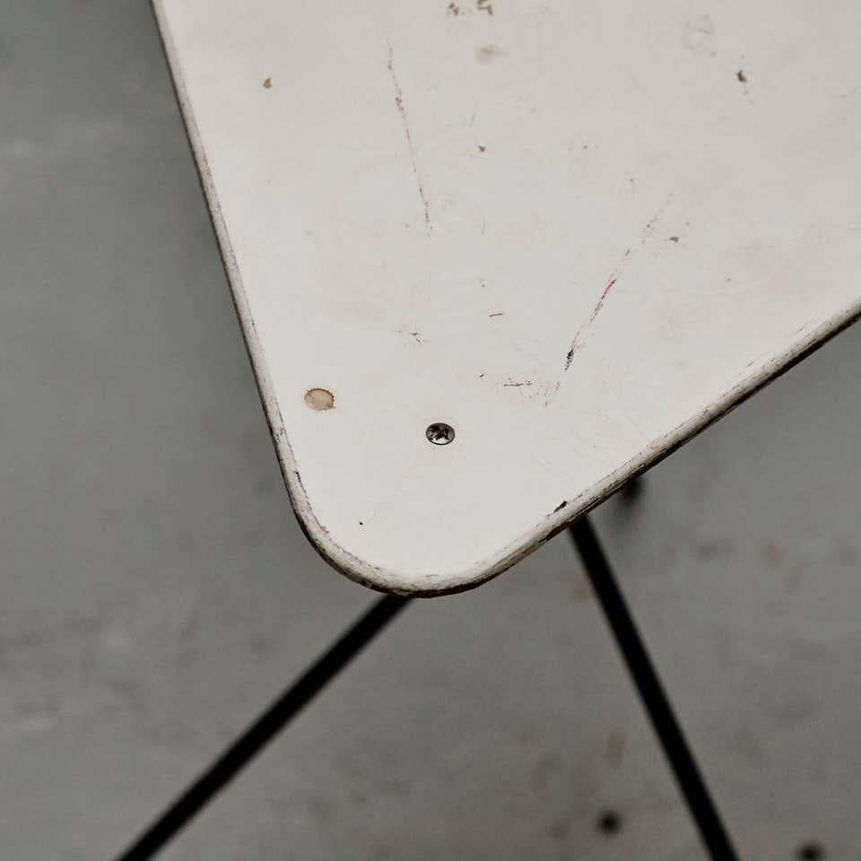 Métal Table pliante française - Circa 1960, fabriquée en France par un designer inconnu en vente