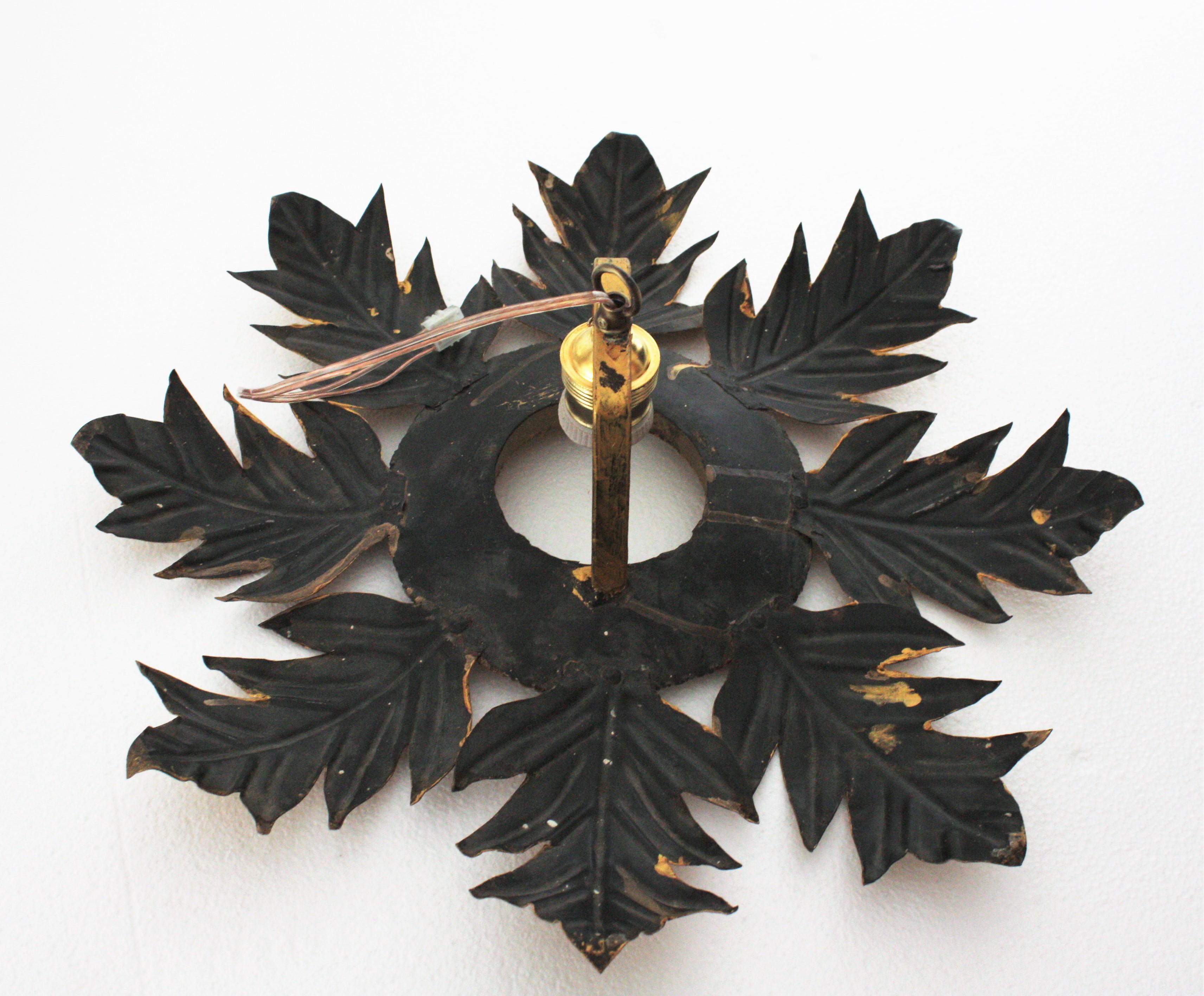 French Foliage Light Fixture in Gilt Iron, 1950s For Sale 8