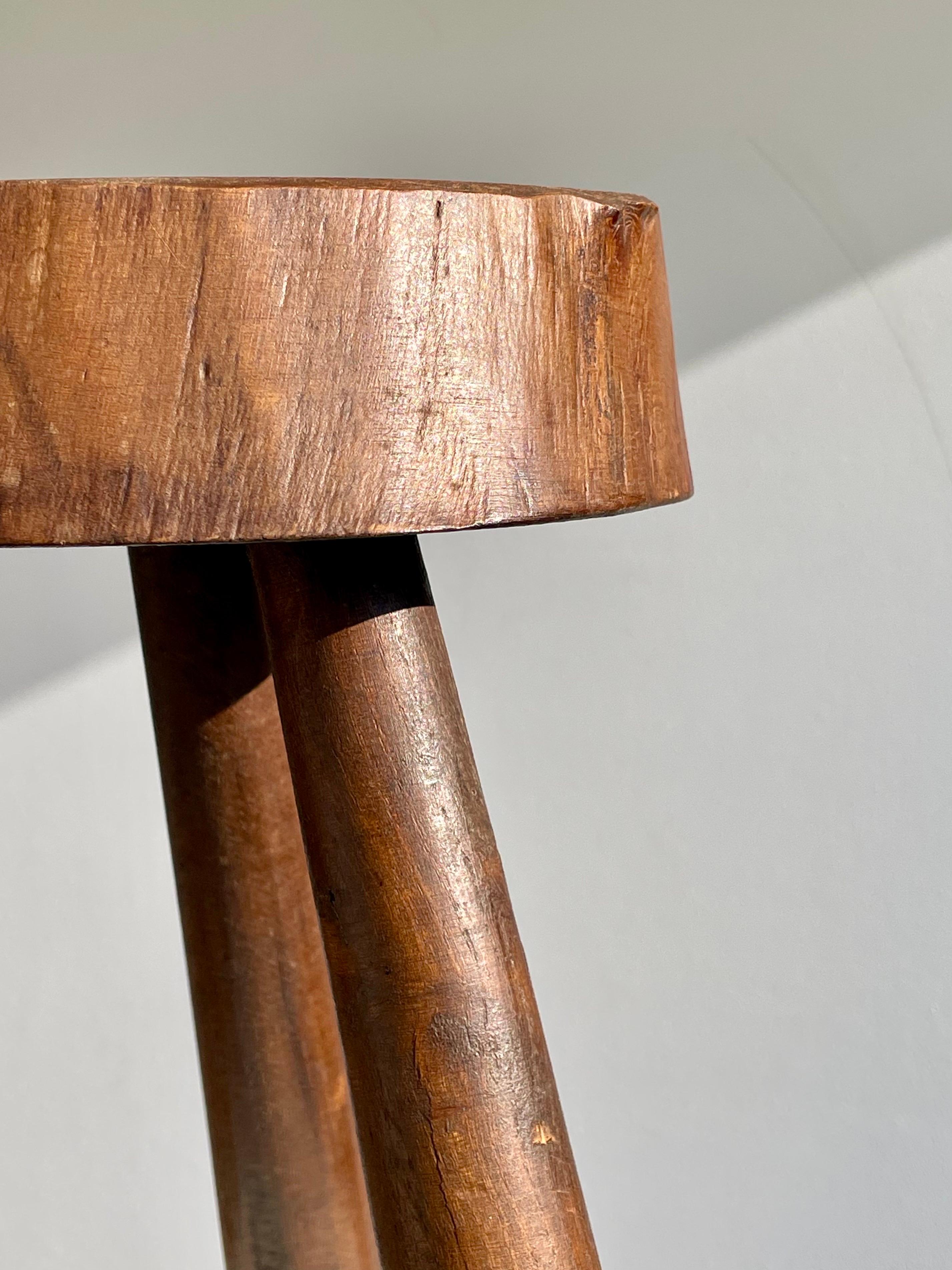 French Folk Art Brutalist Tripod Shepherd’s Stool, 1950s For Sale 1