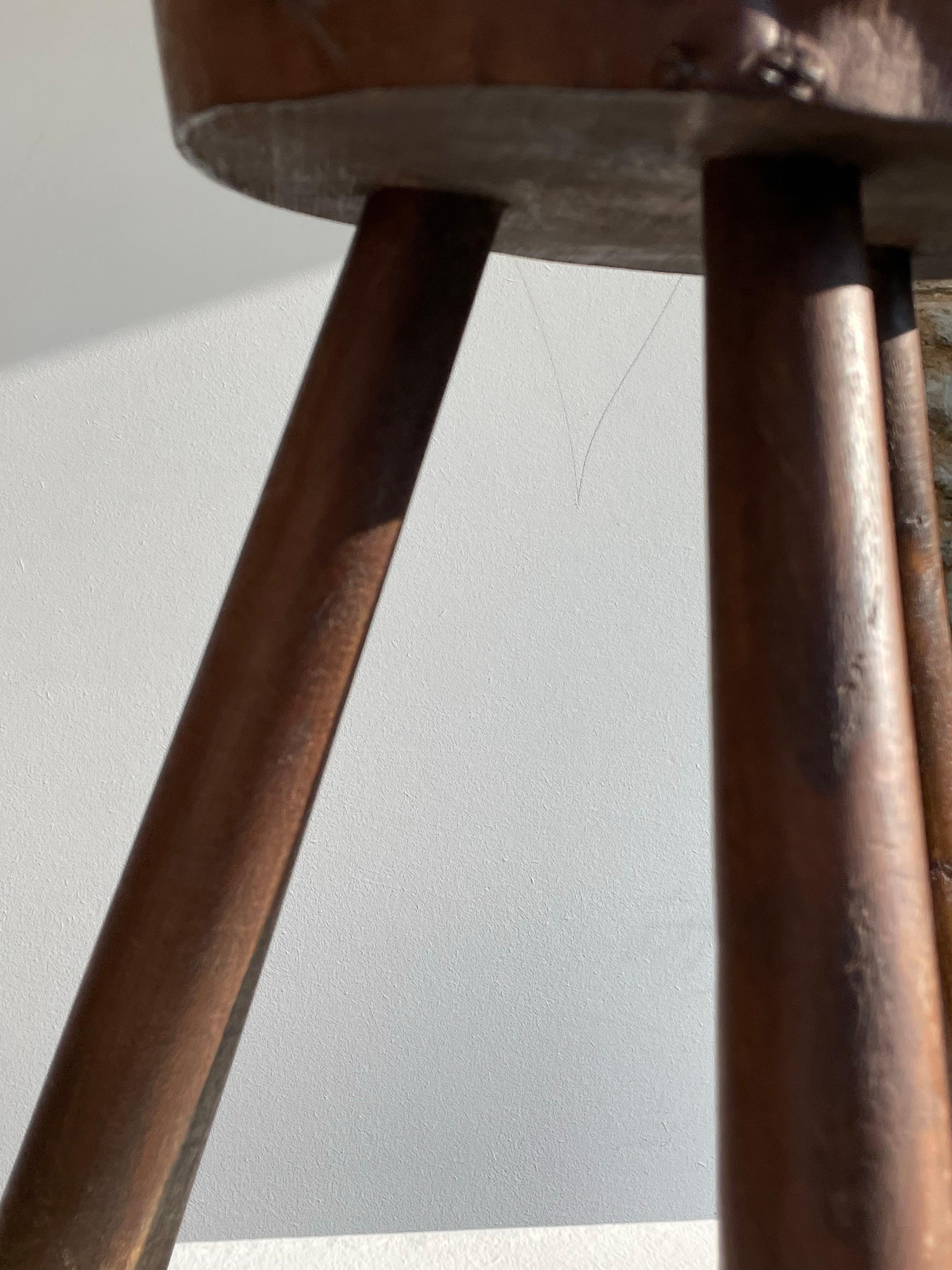 French Folk Art Brutalist Tripod Shepherd’s Stool, 1950s For Sale 4
