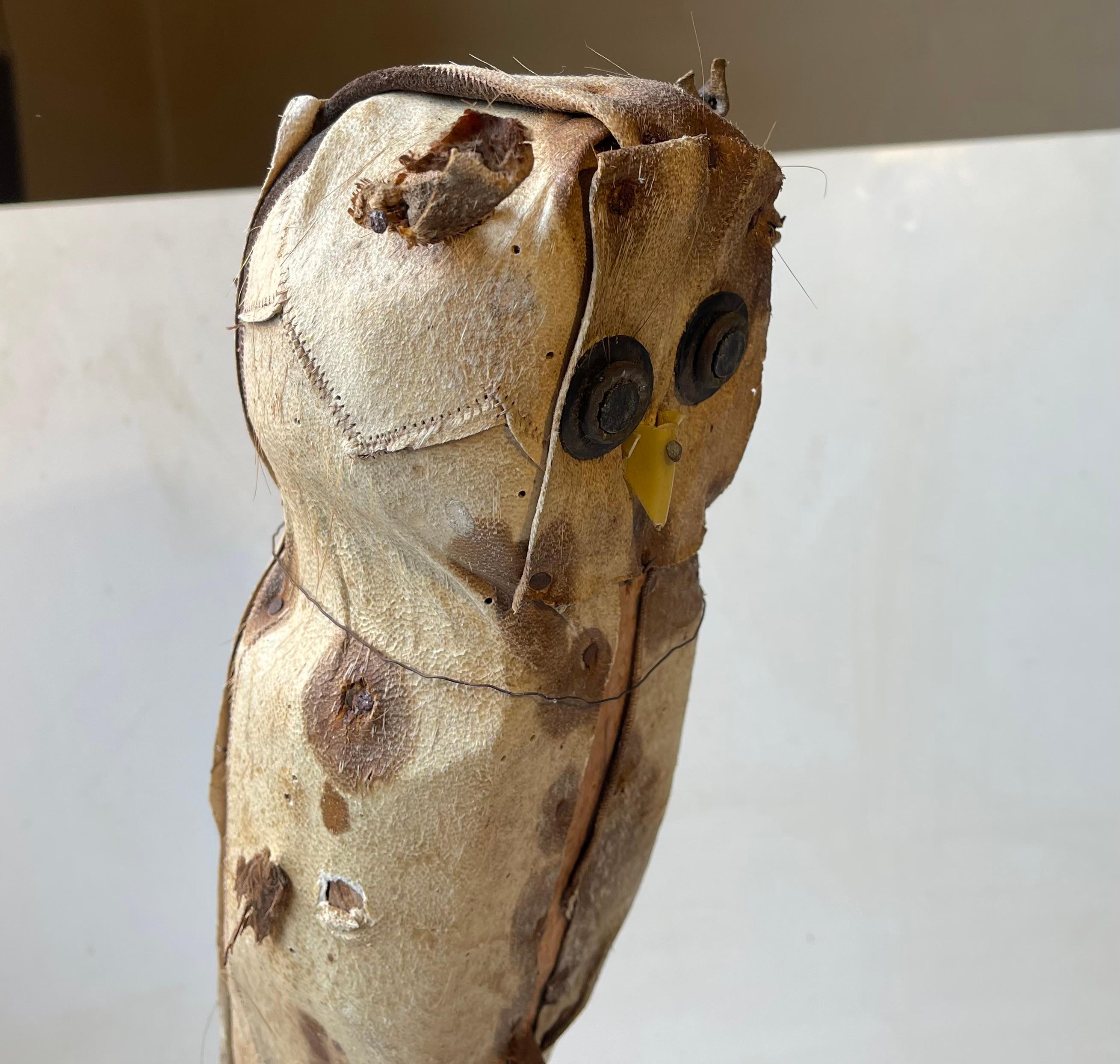 Metà XX secolo Esca di gufo di arte popolare francese - Spaventapasseri, anni '30 in vendita