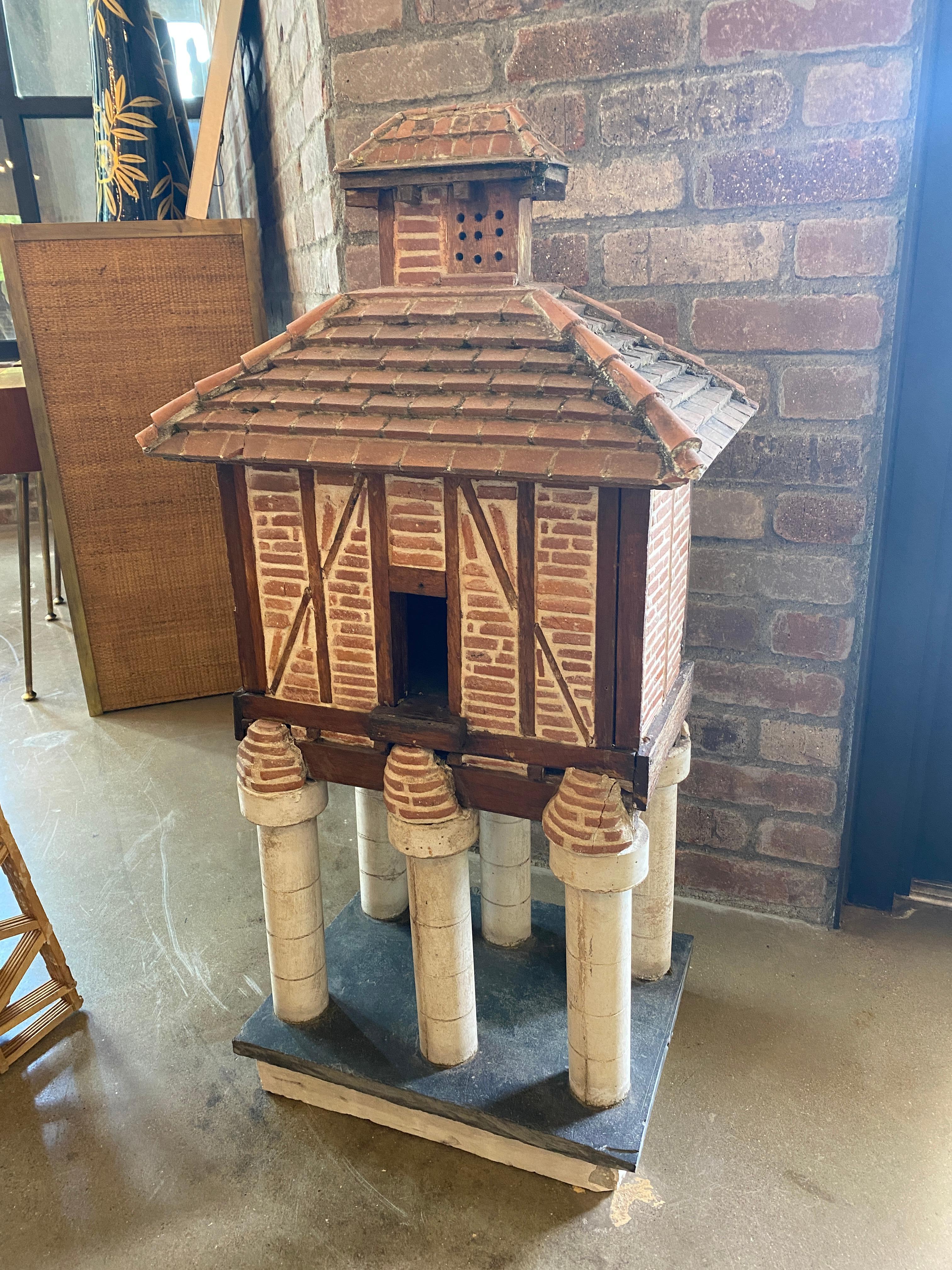 French Folk Art Terracotta Birdhouse on Pillars In Good Condition In Austin, TX