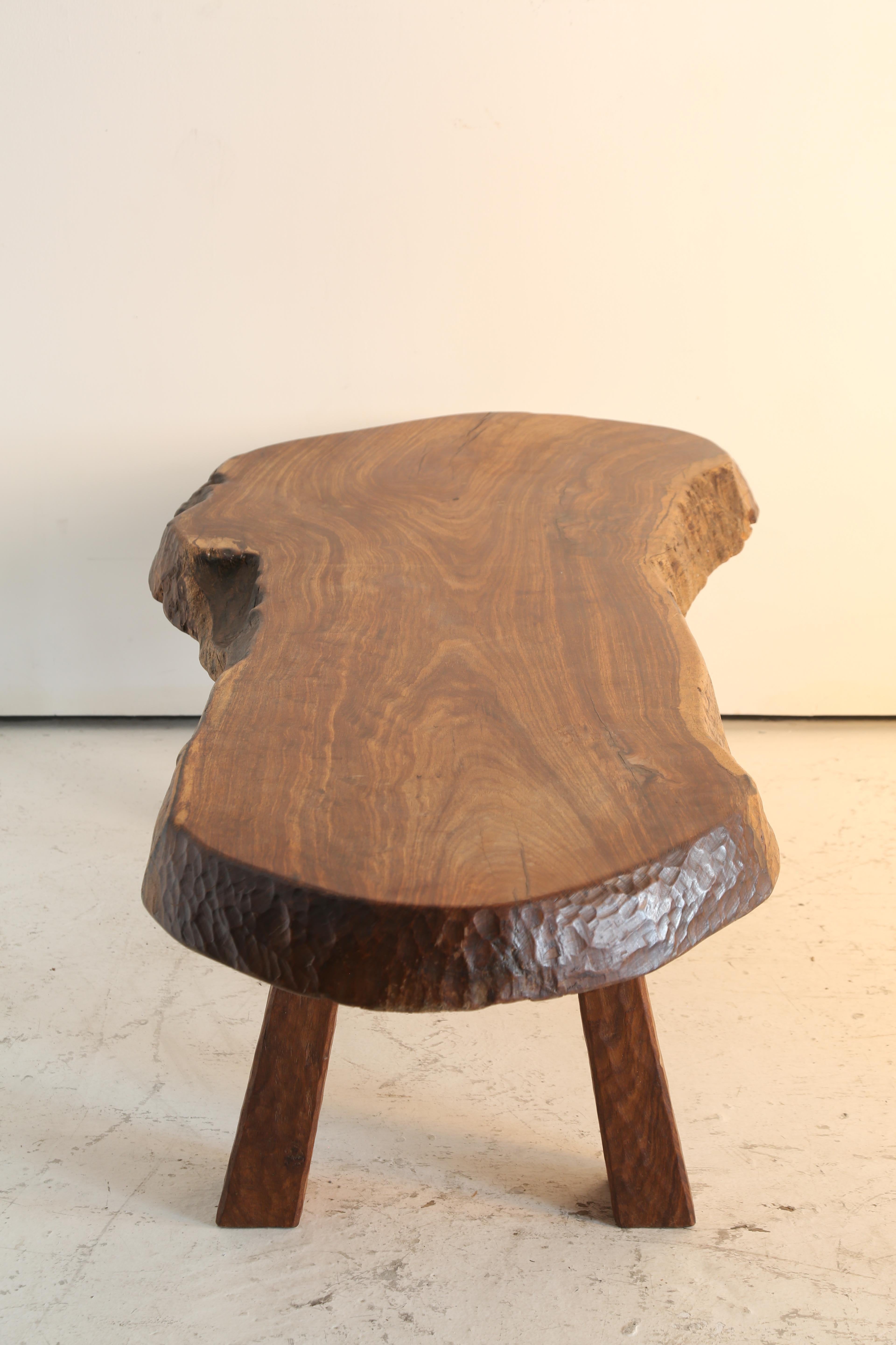 Table folklorique française Bon état - En vente à London, England