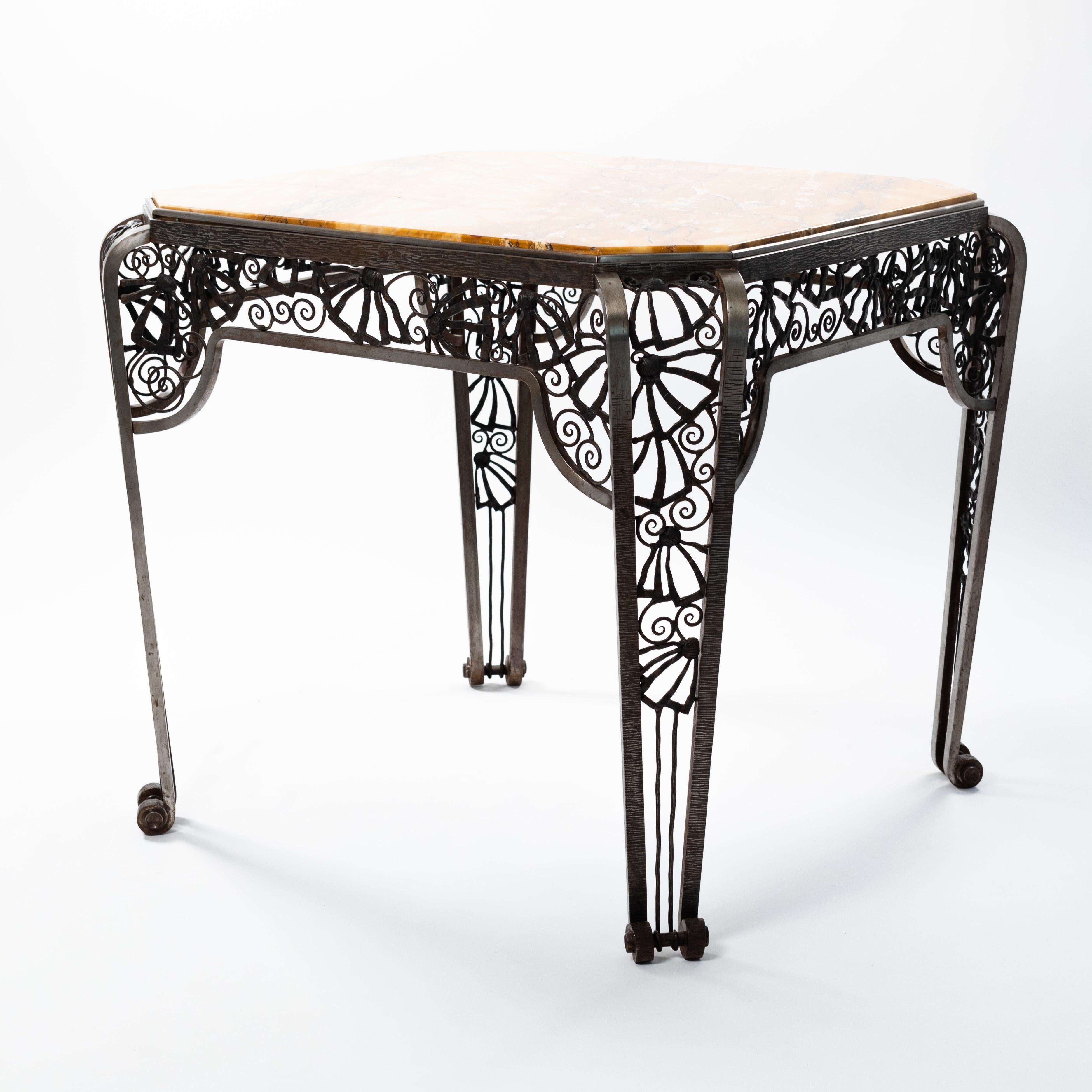 French Forged Iron Art Déco Center Table by Malatre Et Tonnelier, 1930s For Sale 1