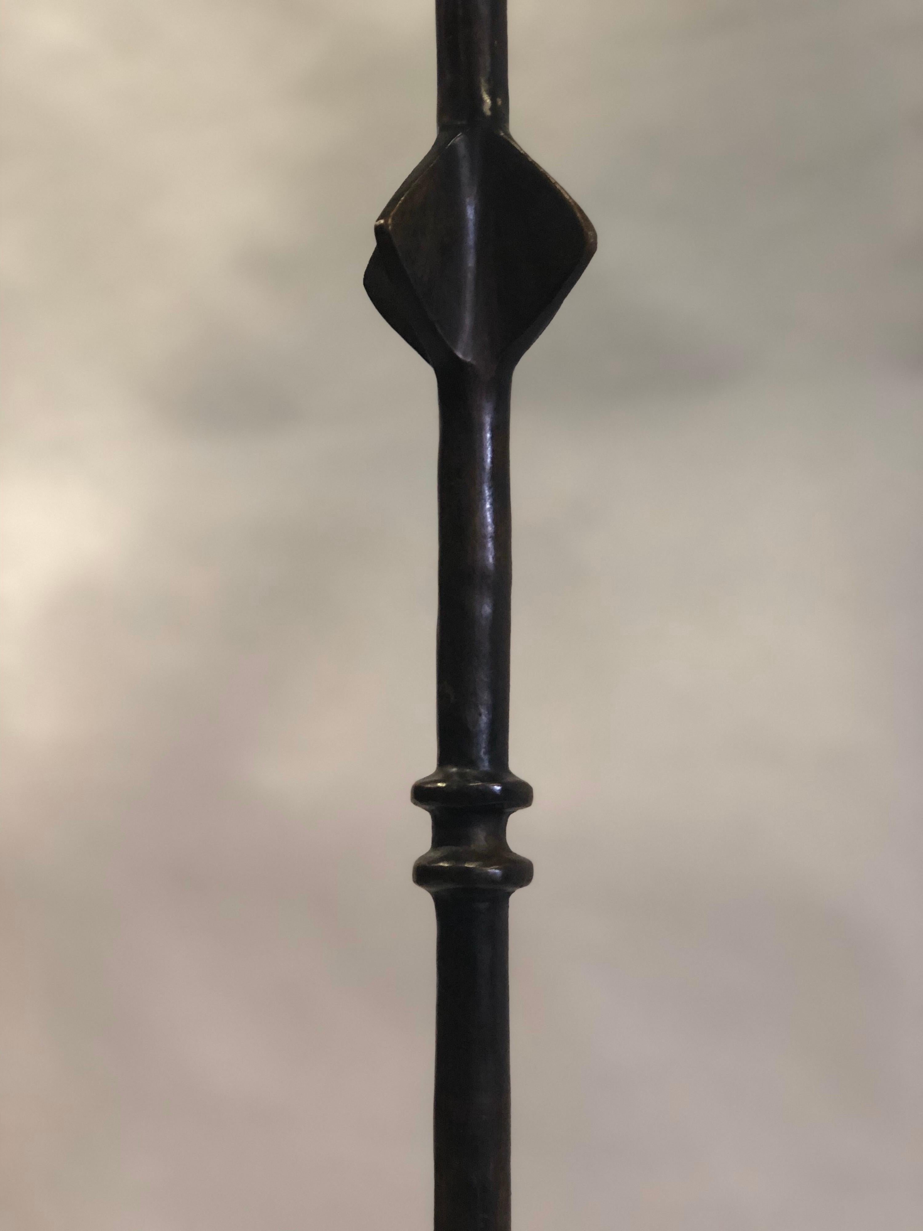 Pair of French Forged Iron 'Star' Floor Lamps After Diego Giacometti For Sale 1