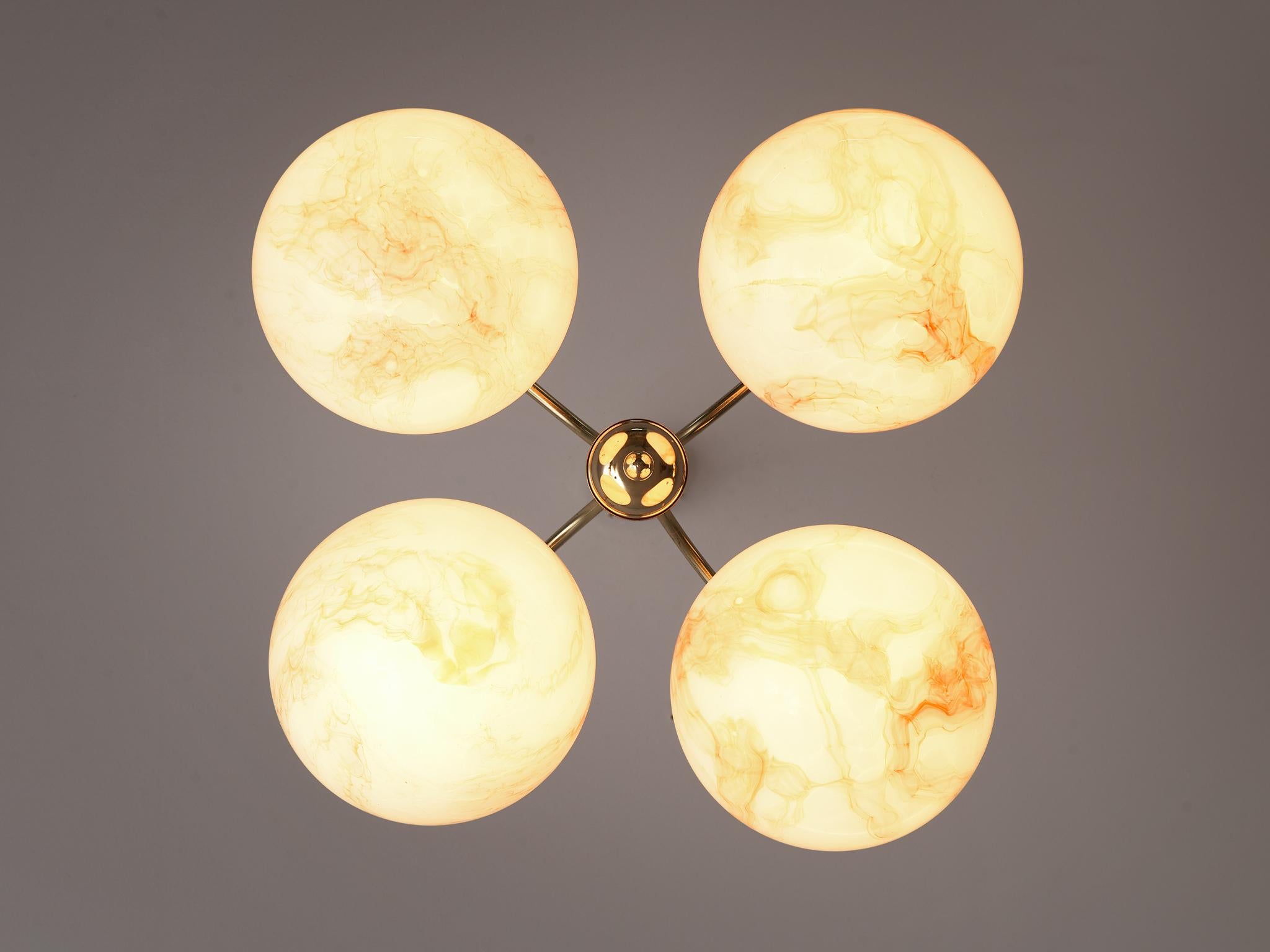 French Four-Armed Pendants with Marble Glass Spheres (Mitte des 20. Jahrhunderts)