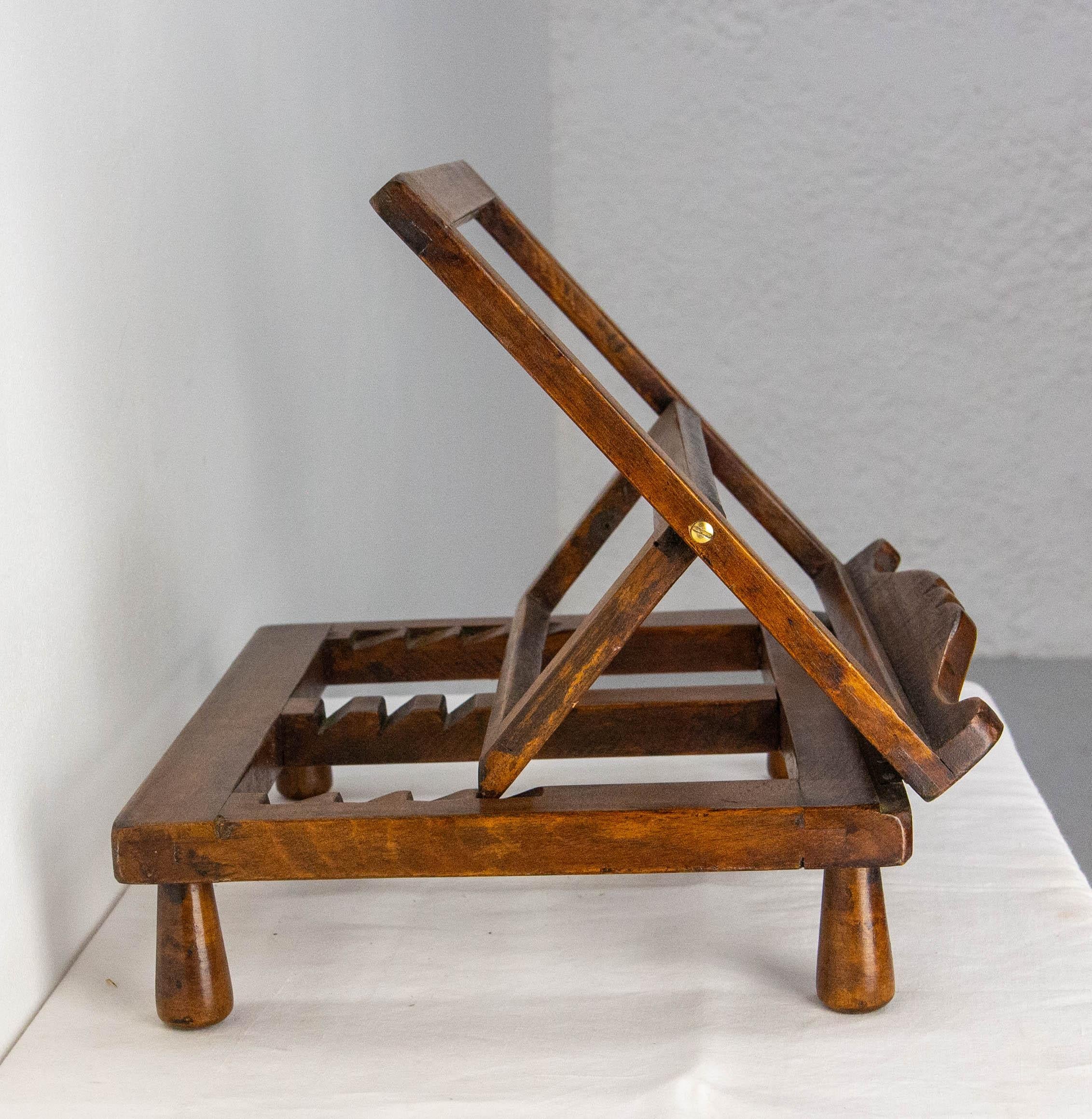 French Free-Standing Lectern Book or Music Stand, 19th Century In Good Condition For Sale In Labrit, Landes