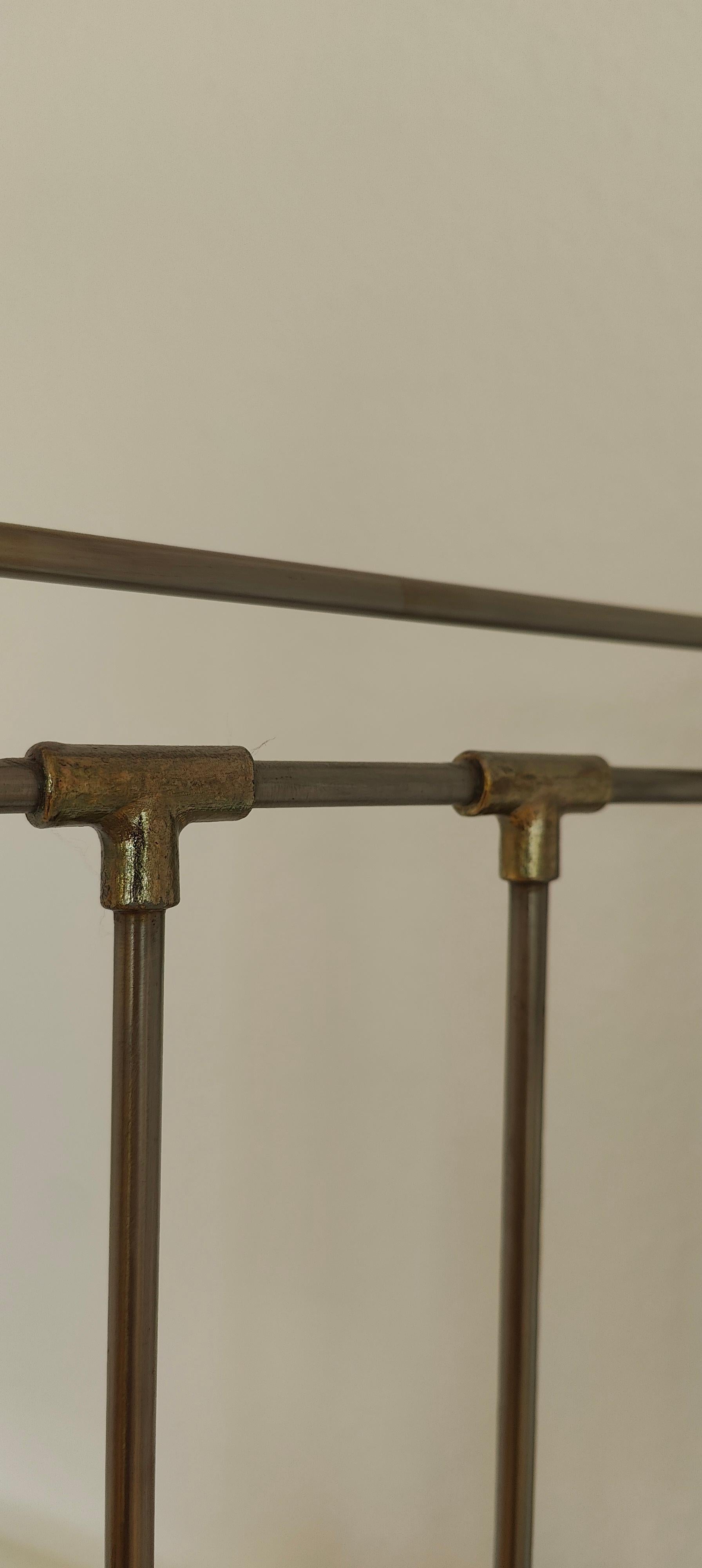 Metalwork french freestanding bicolour shelf For Sale