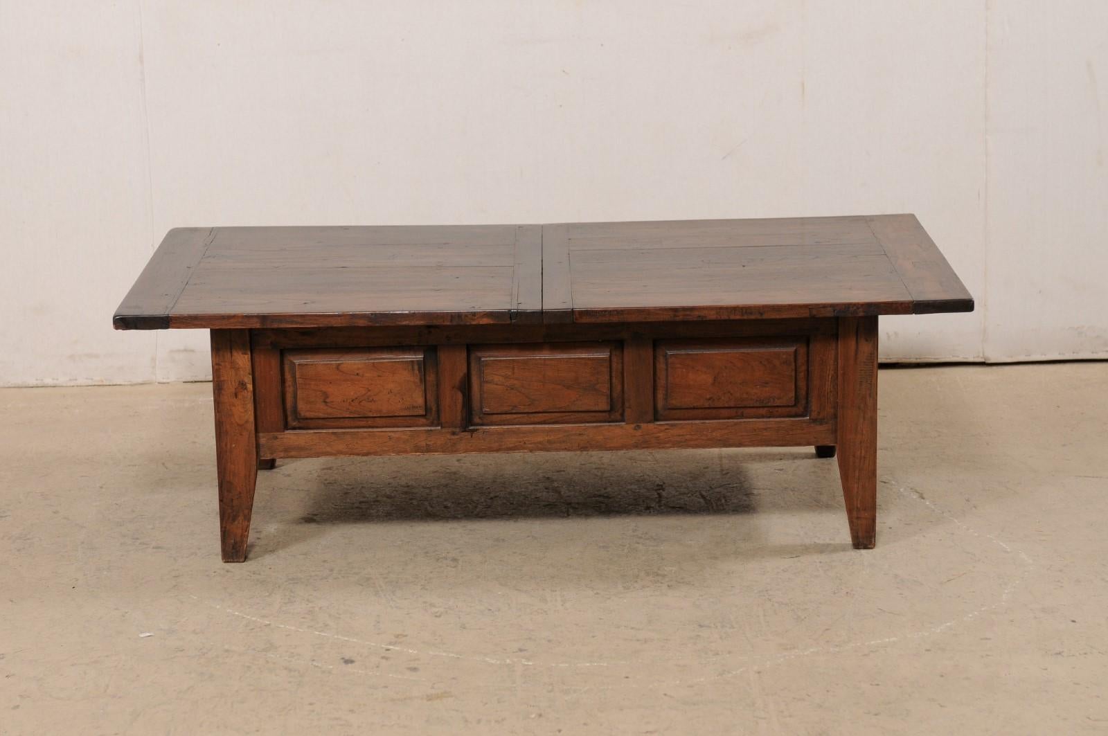 French Fruitwood Coffee Table in Rectangular-Shape w/Storage, Early 20th Century For Sale 6