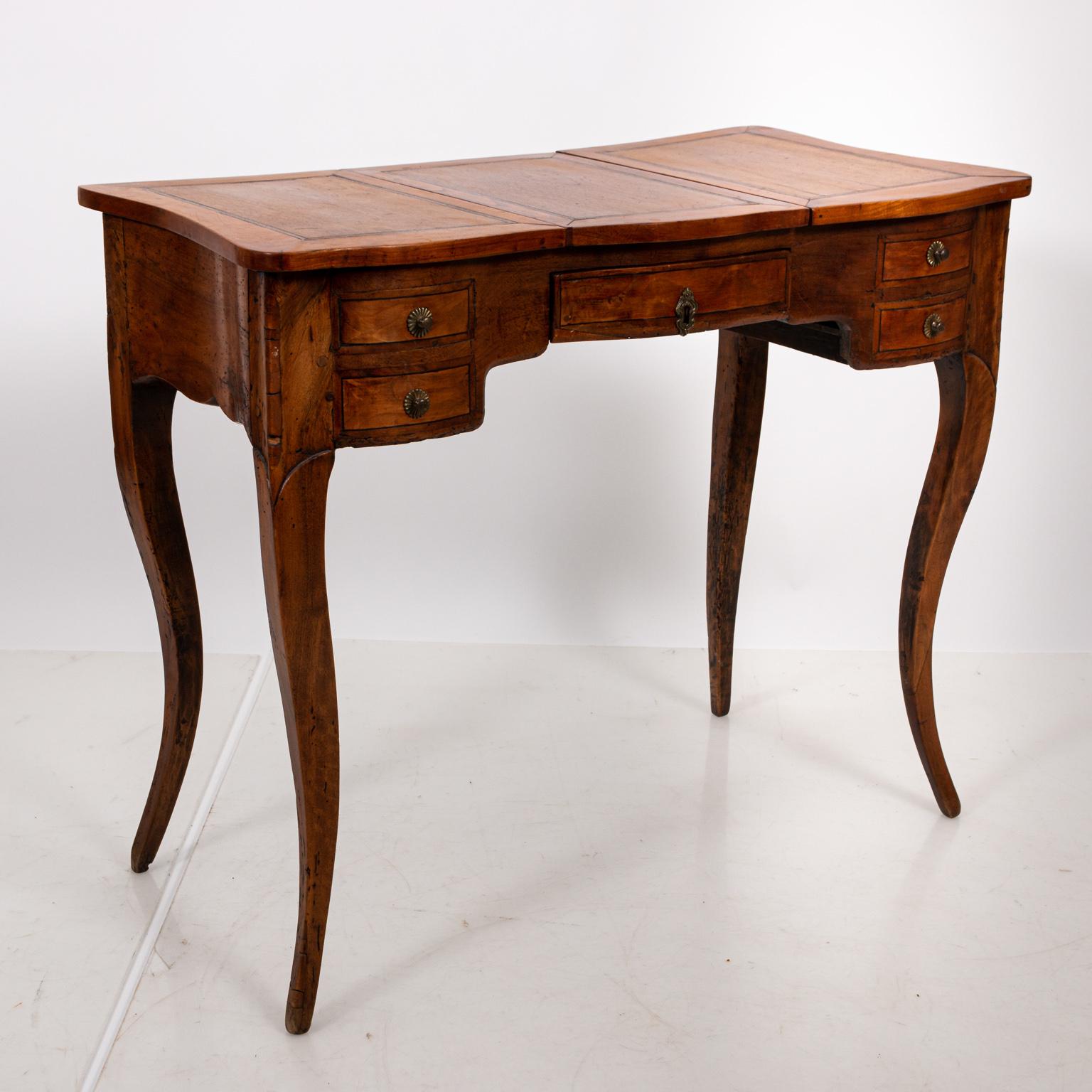 French Fruitwood Poudreuse 1