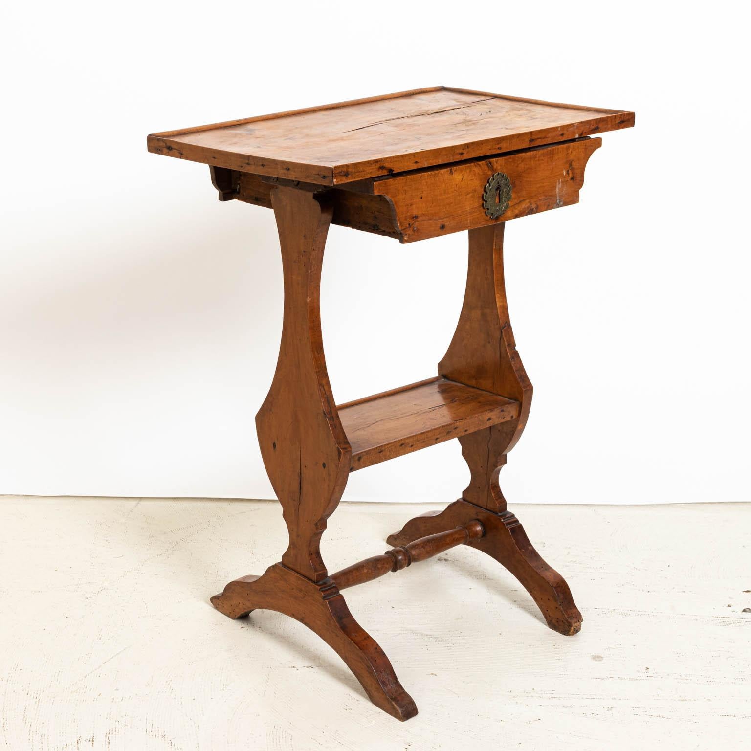French Fruitwood Table In Good Condition In Stamford, CT