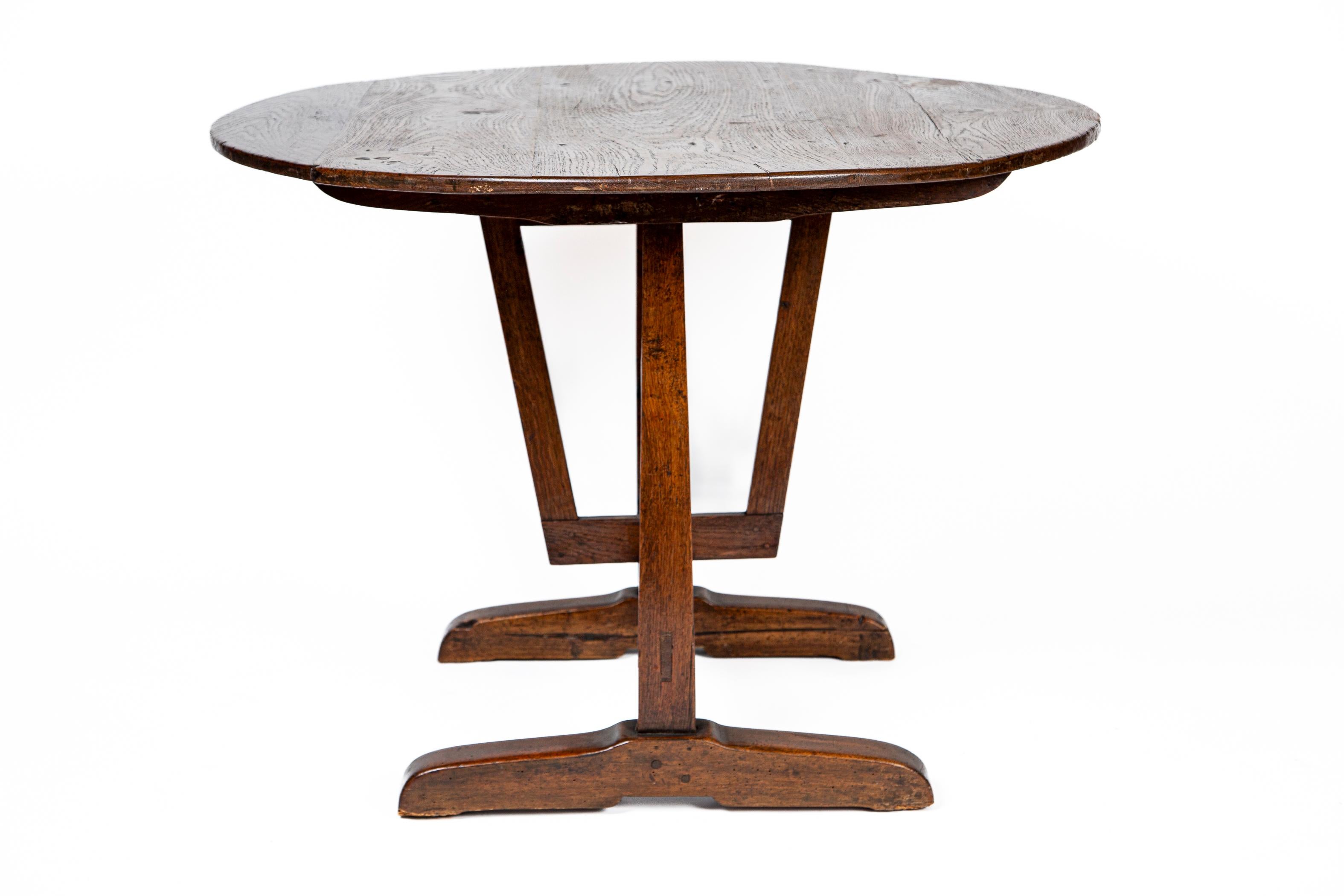 French Fruitwood Vendange (Wine tasting) Table), late 19th Century In Good Condition For Sale In Chappaqua, NY