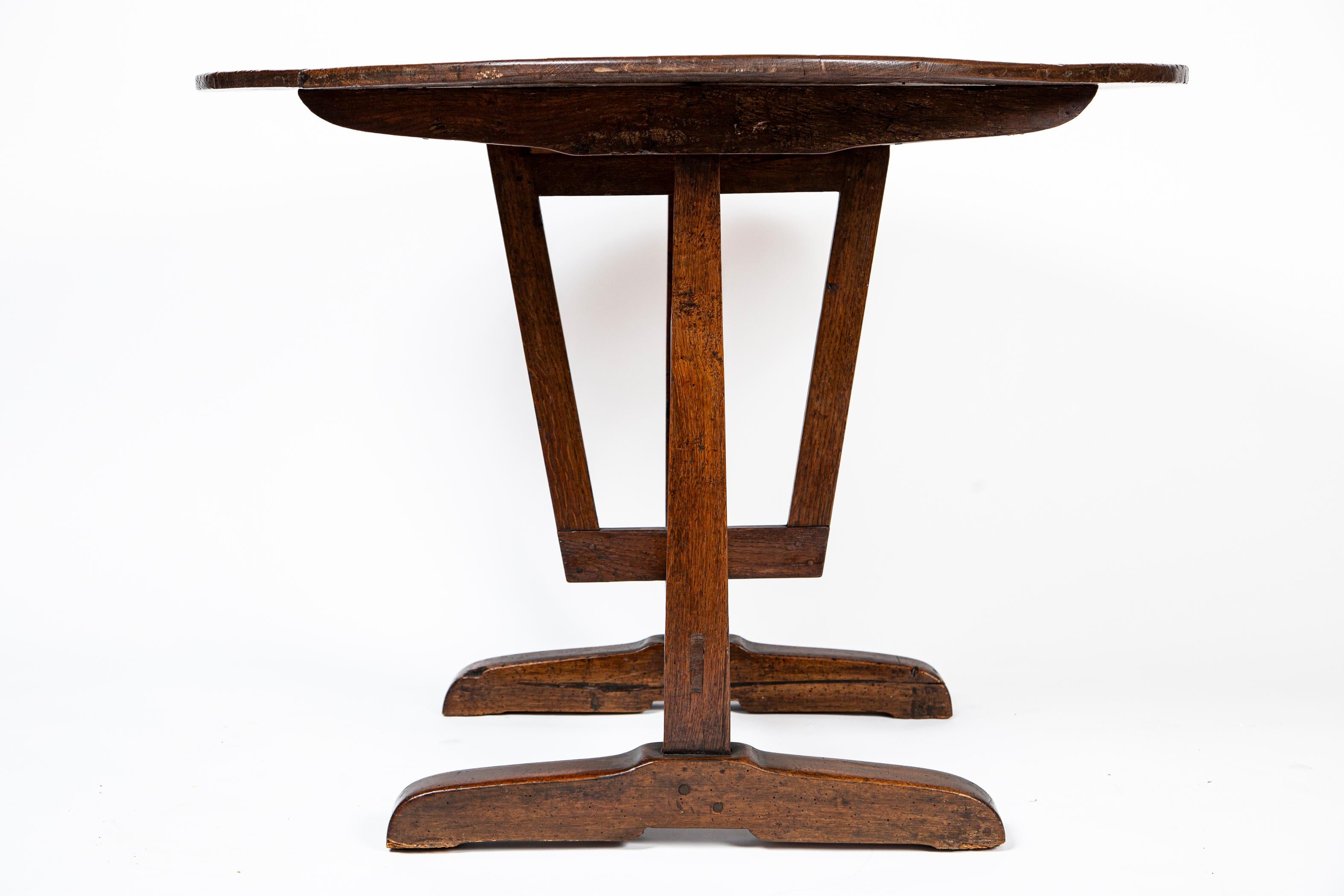 French Fruitwood Vendange (Wine tasting) Table), late 19th Century For Sale 1