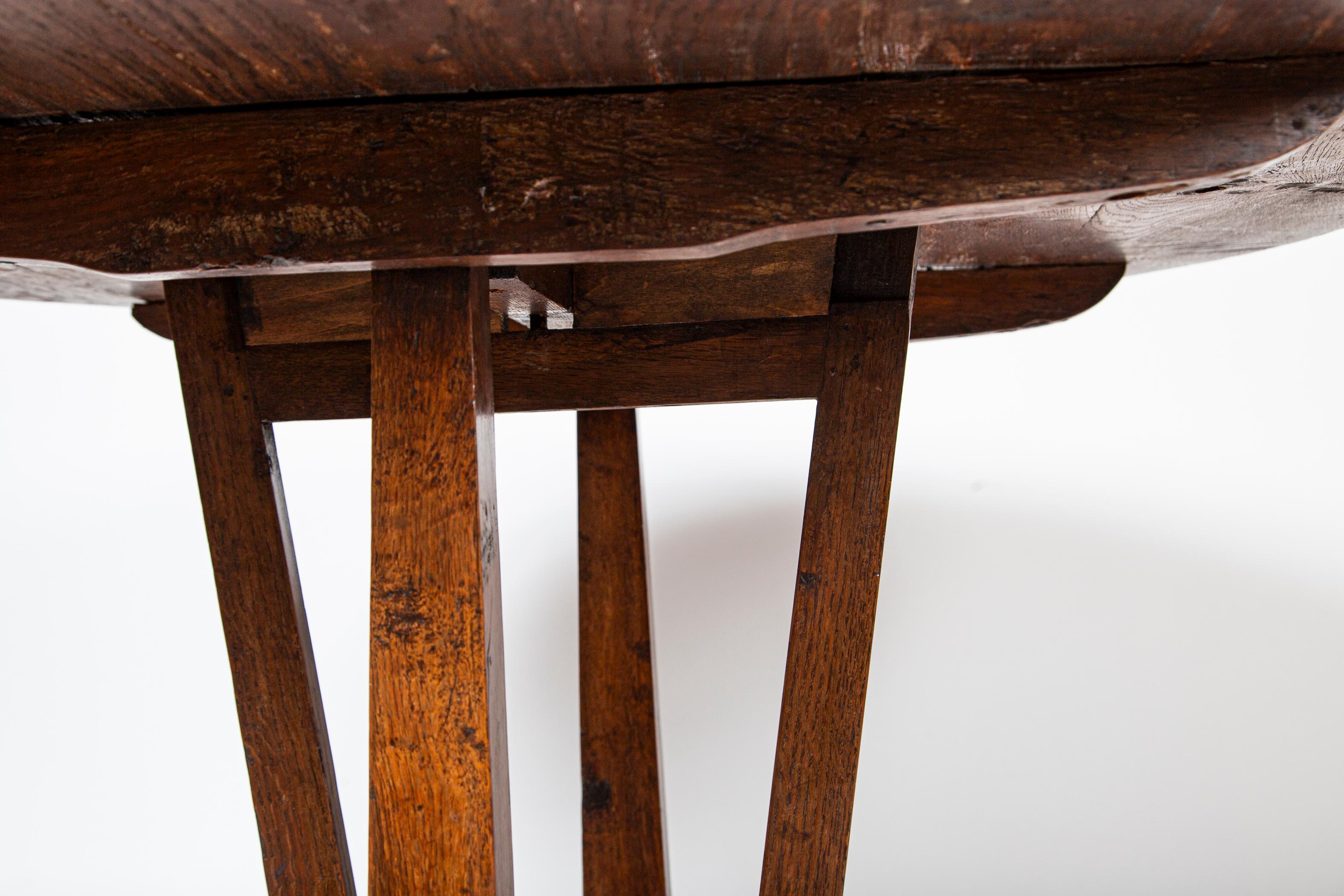 French Fruitwood Vendange (Wine tasting) Table), late 19th Century For Sale 3