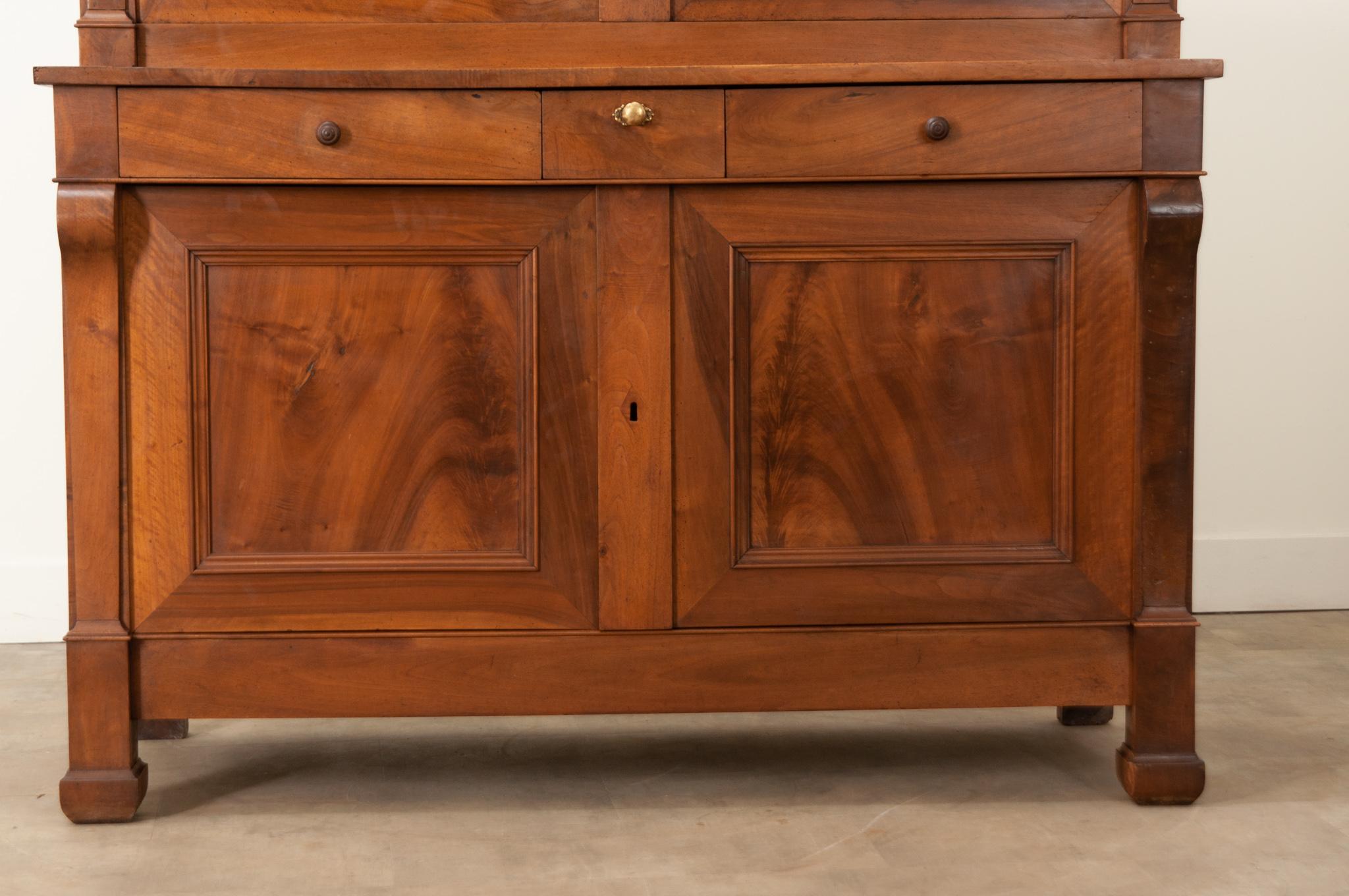Hand-Carved French Walnut Restauration Style Buffet à Deux Corps