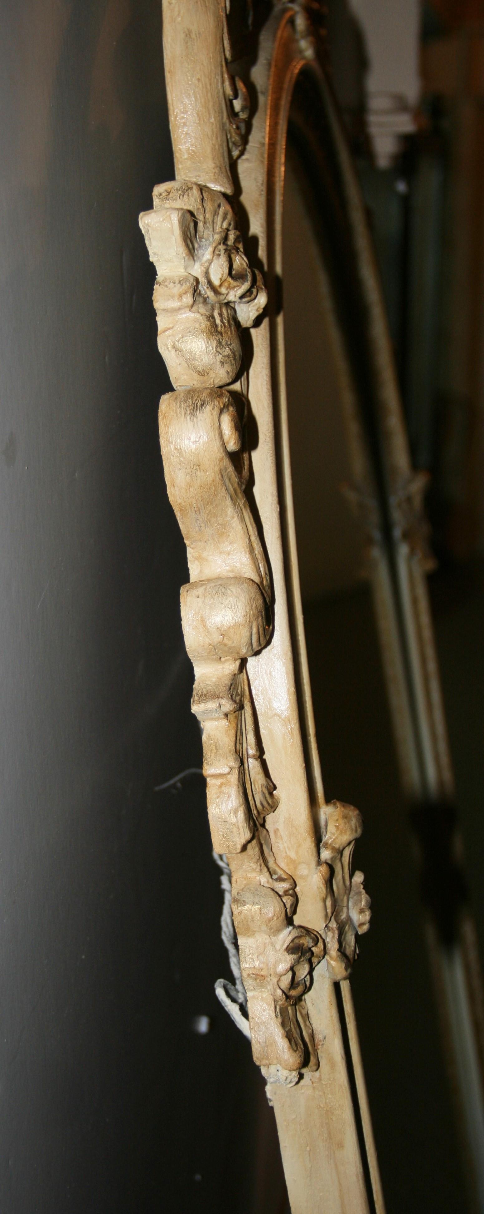 Specchio francese a figura intera con piano ad arco in legno e gesso, anni '20 in vendita 6