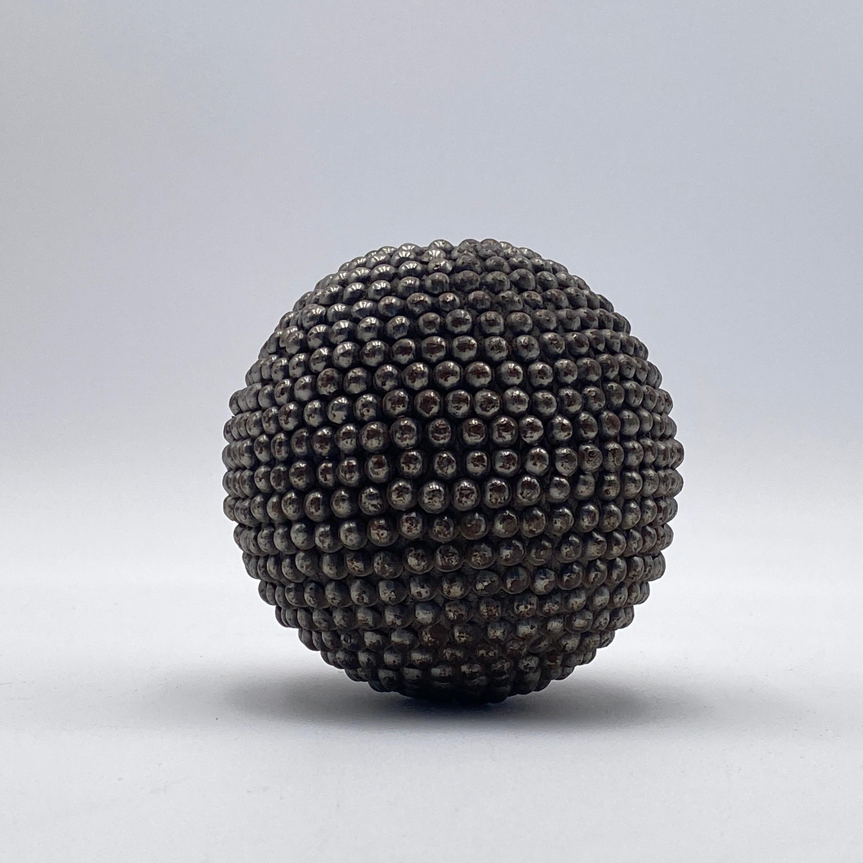 Pelota de juego francesa Boule de Petanca Marcada nº 2 siglo XIX en venta