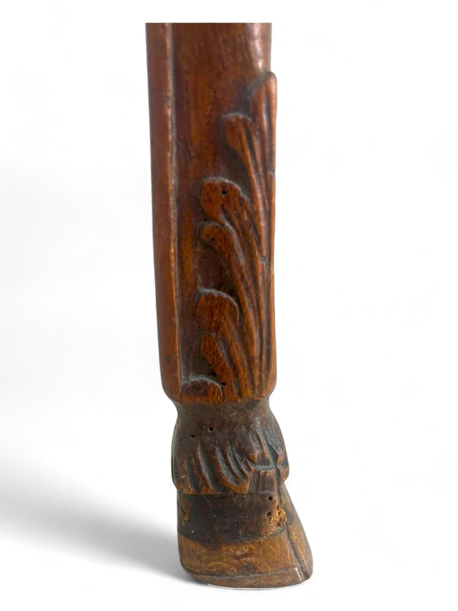 Table à jeux / milieu / cabaret / Table d'appoint en noyer - Louis XV France 18ème en vente 7