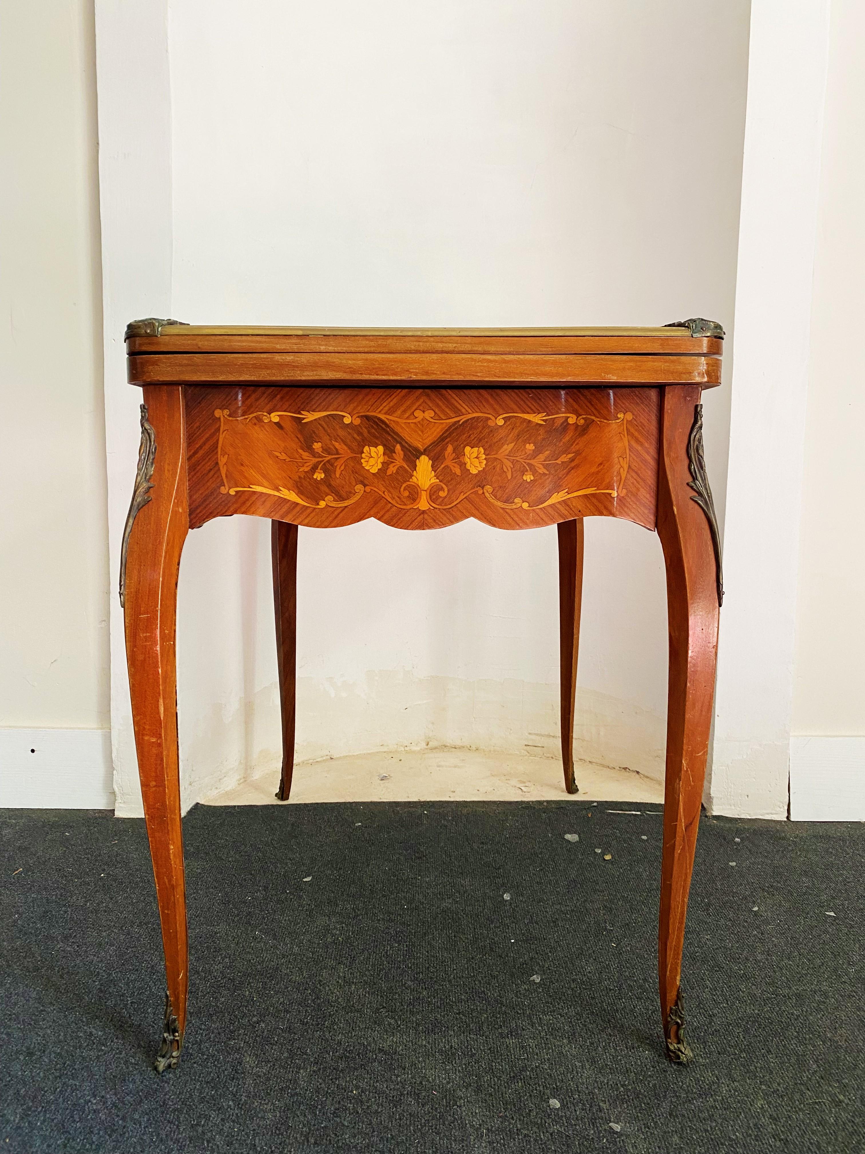 French Game Table Napoleon III Period - Louis XV Style - 19th Century - France For Sale 10