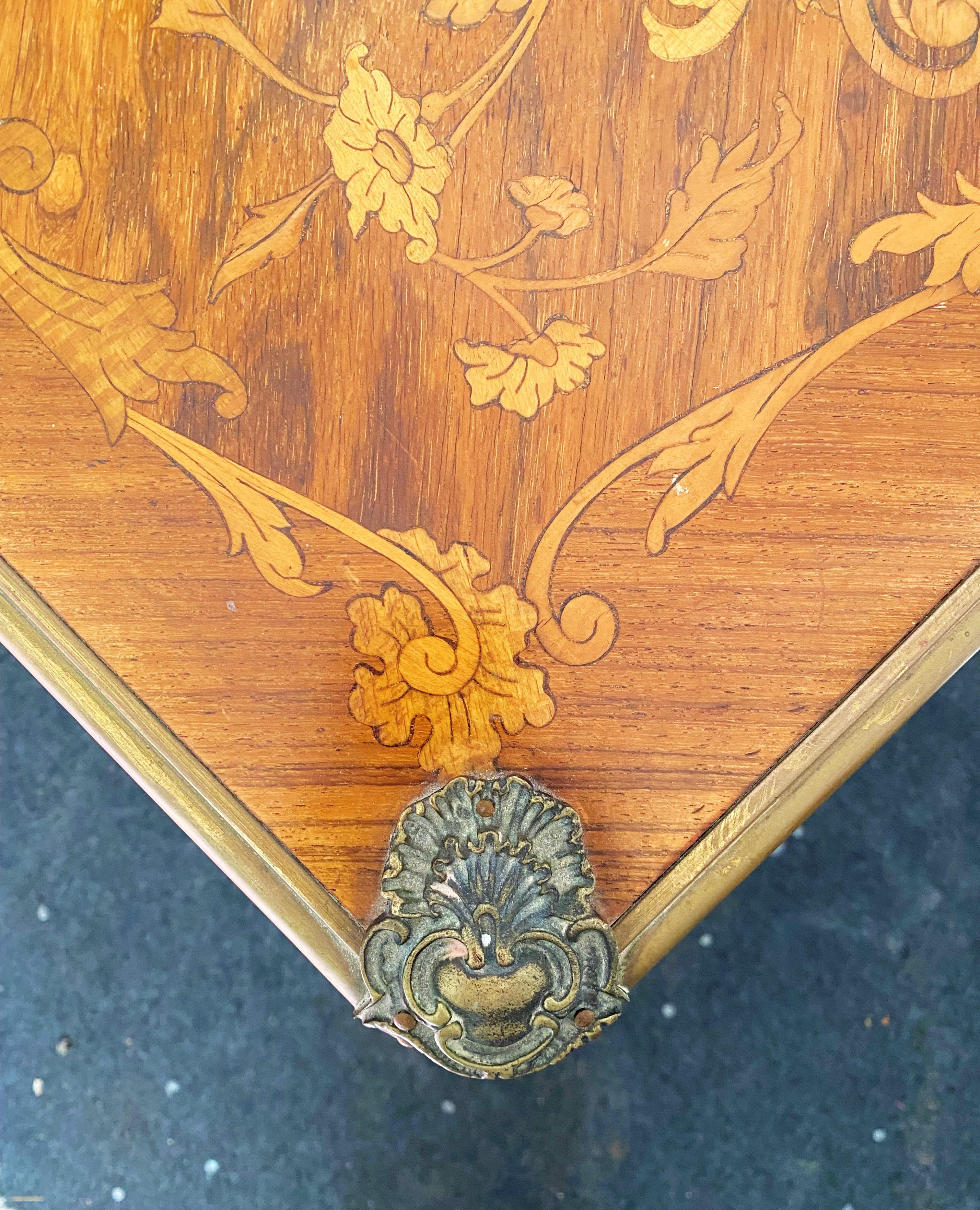 French Game Table Napoleon III Period - Louis XV Style - 19th Century - France For Sale 4