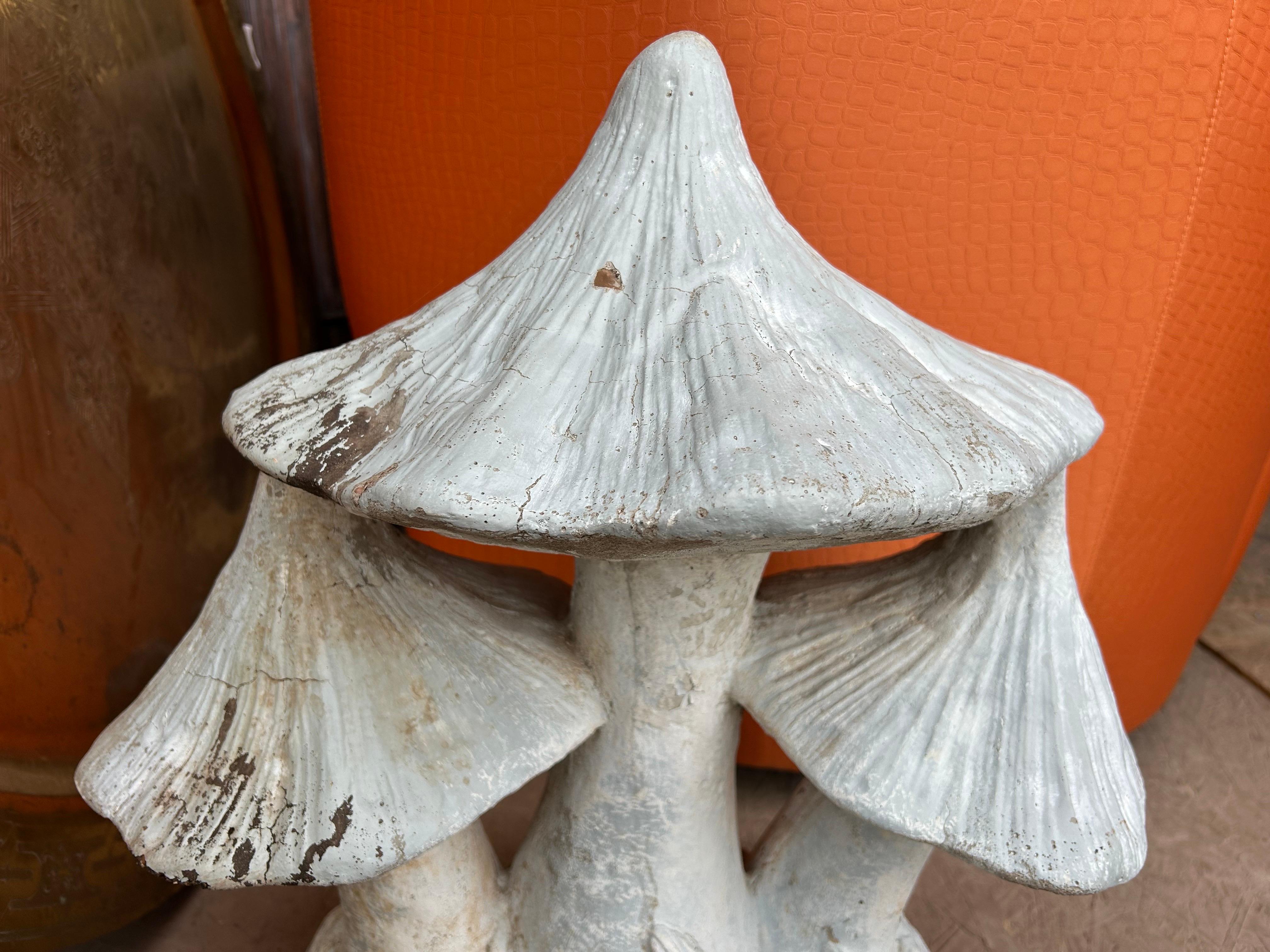 Organique Sculpture de jardin française de champignons en vente