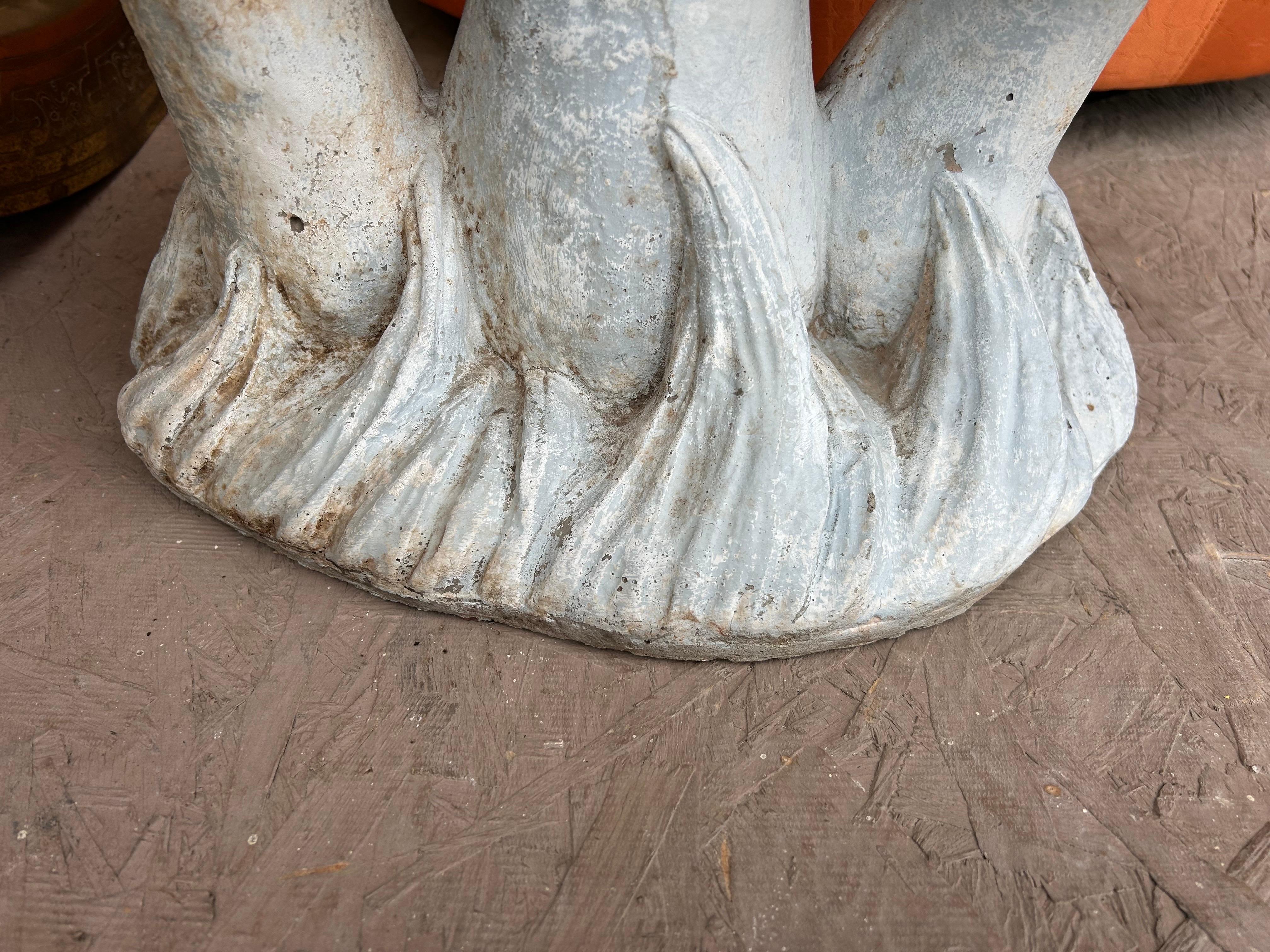 20ième siècle Sculpture de jardin française de champignons en vente