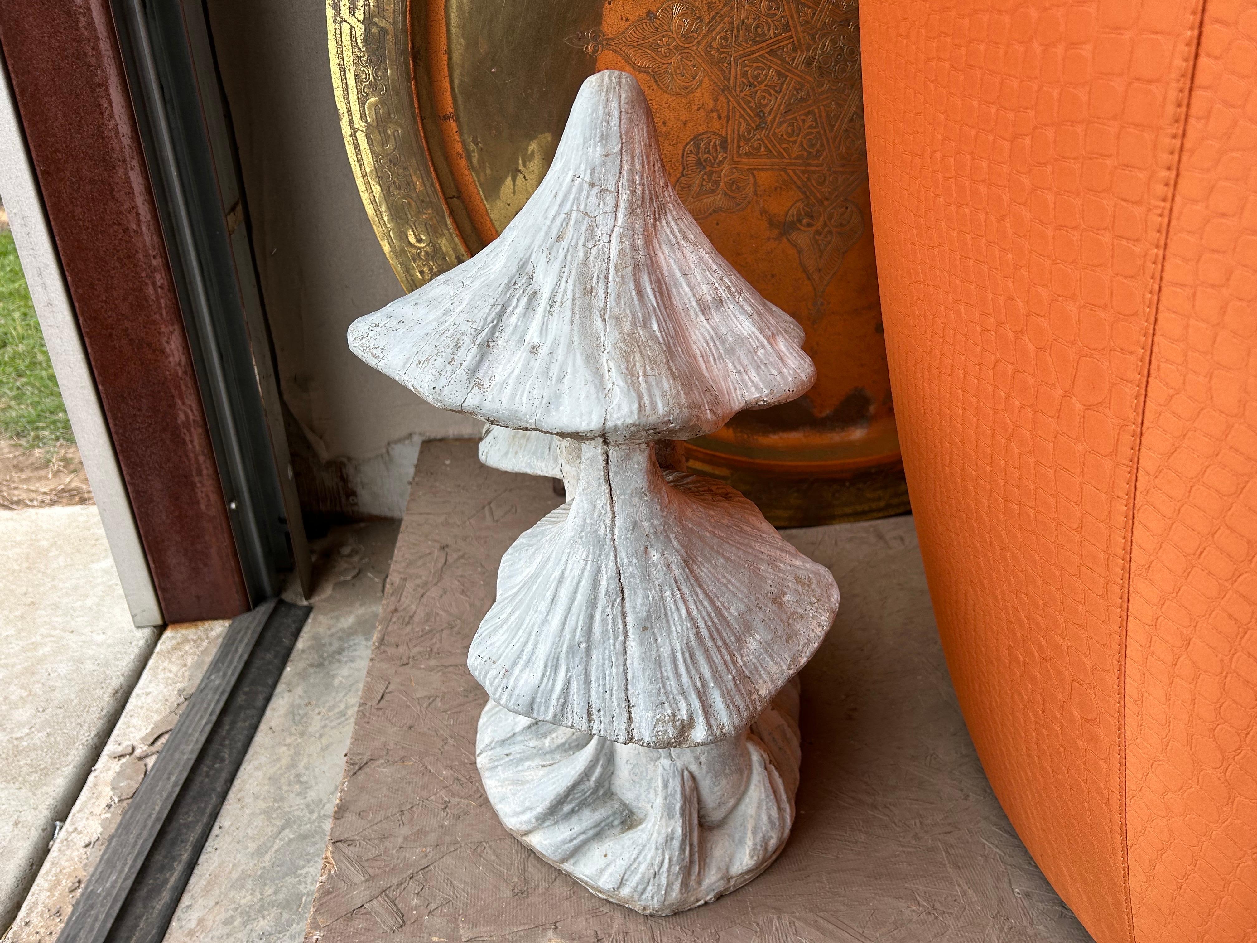 Béton Sculpture de jardin française de champignons en vente