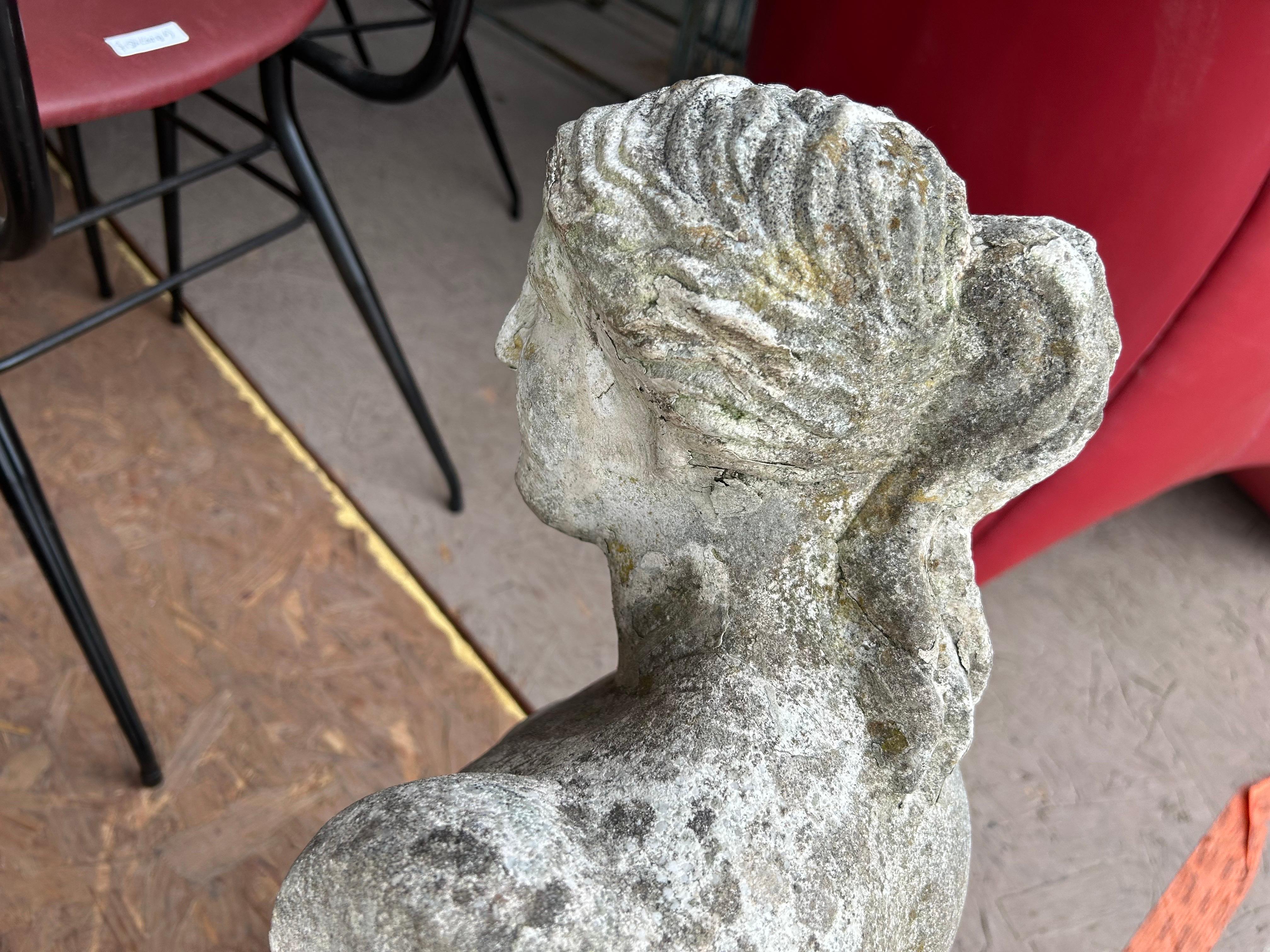 Estatua de Venus en el Jardín Francés en venta 5