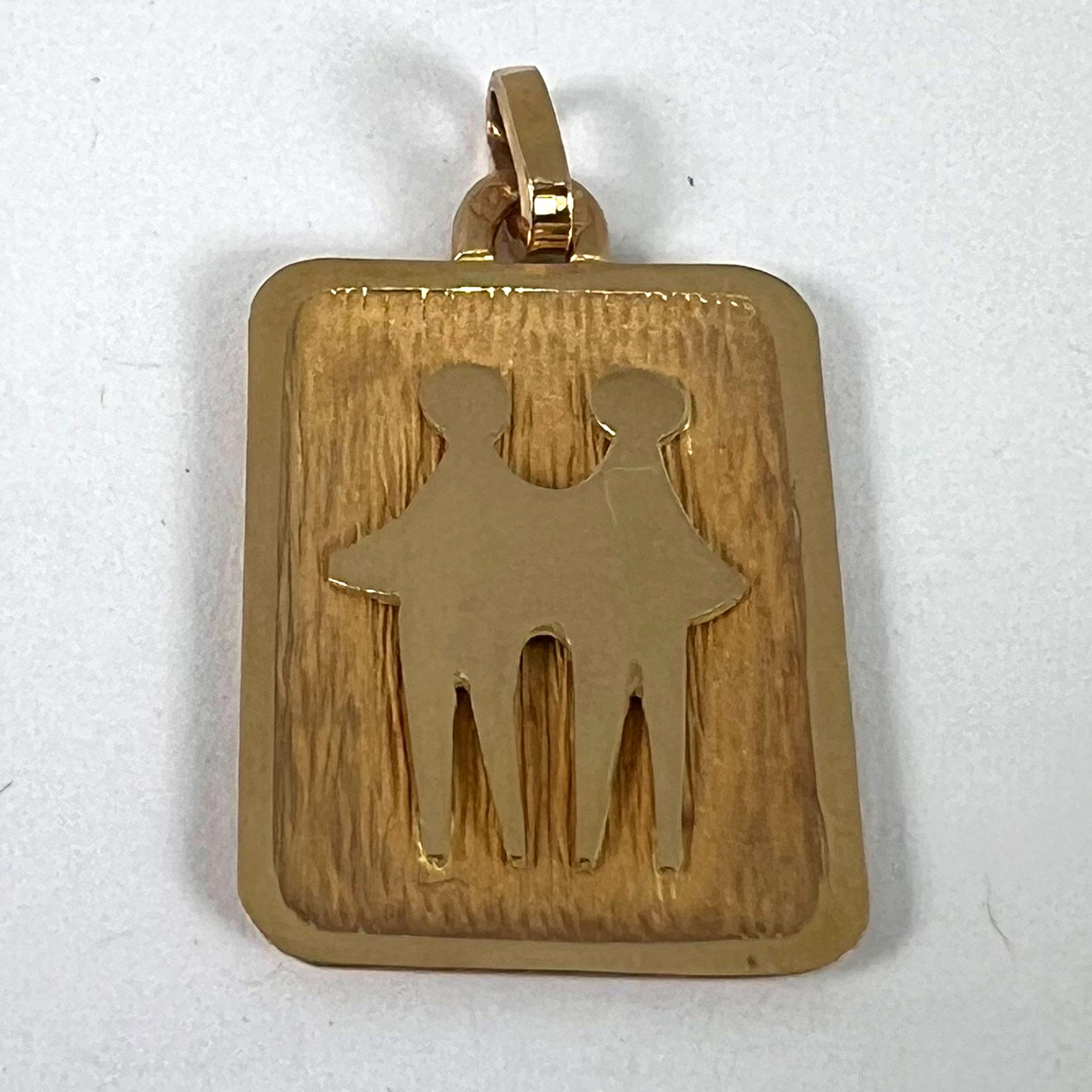 French Gemini Starsign Zodiac 18K Yellow Gold Charm Medal Pendant For Sale 8