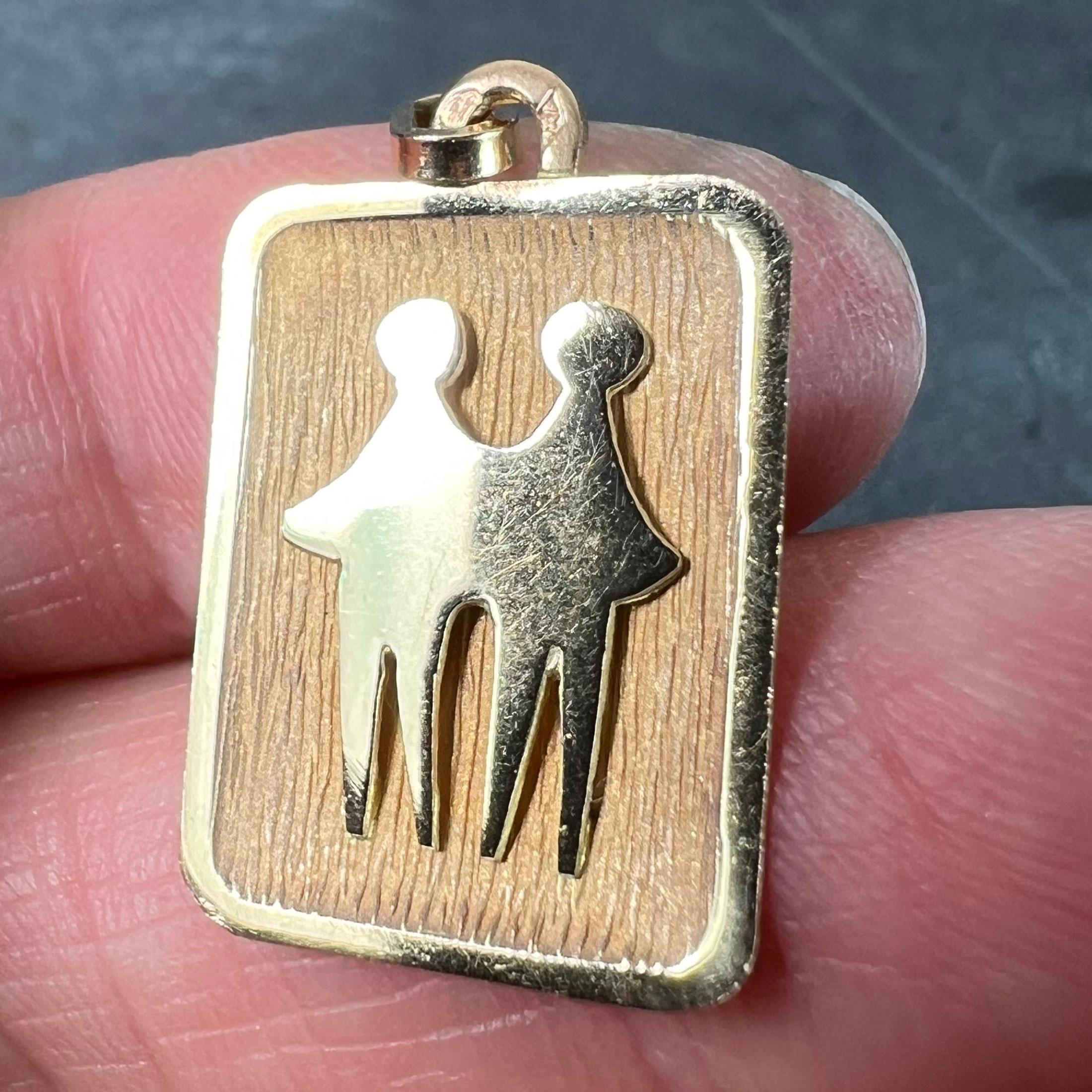 French Gemini Starsign Zodiac 18K Yellow Gold Charm Medal Pendant For Sale 2