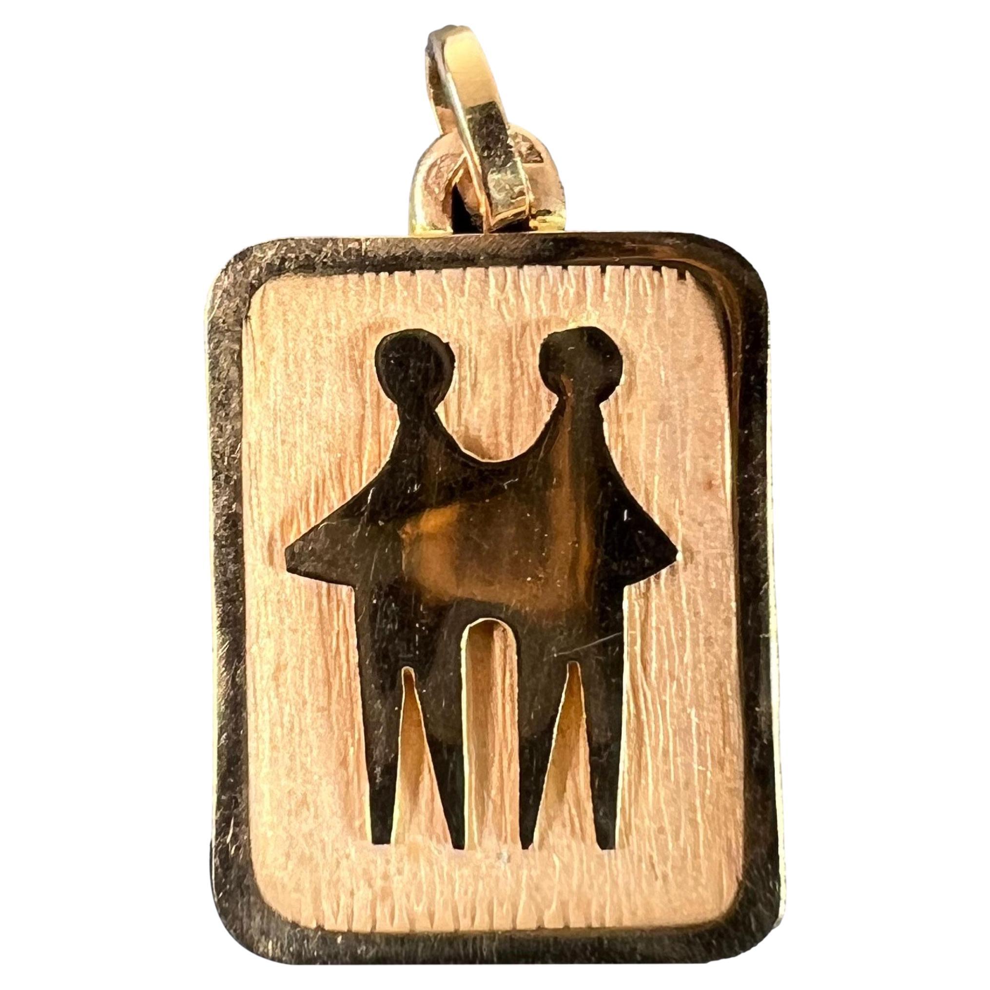 French Gemini Starsign Zodiac 18K Yellow Gold Charm Medal Pendant