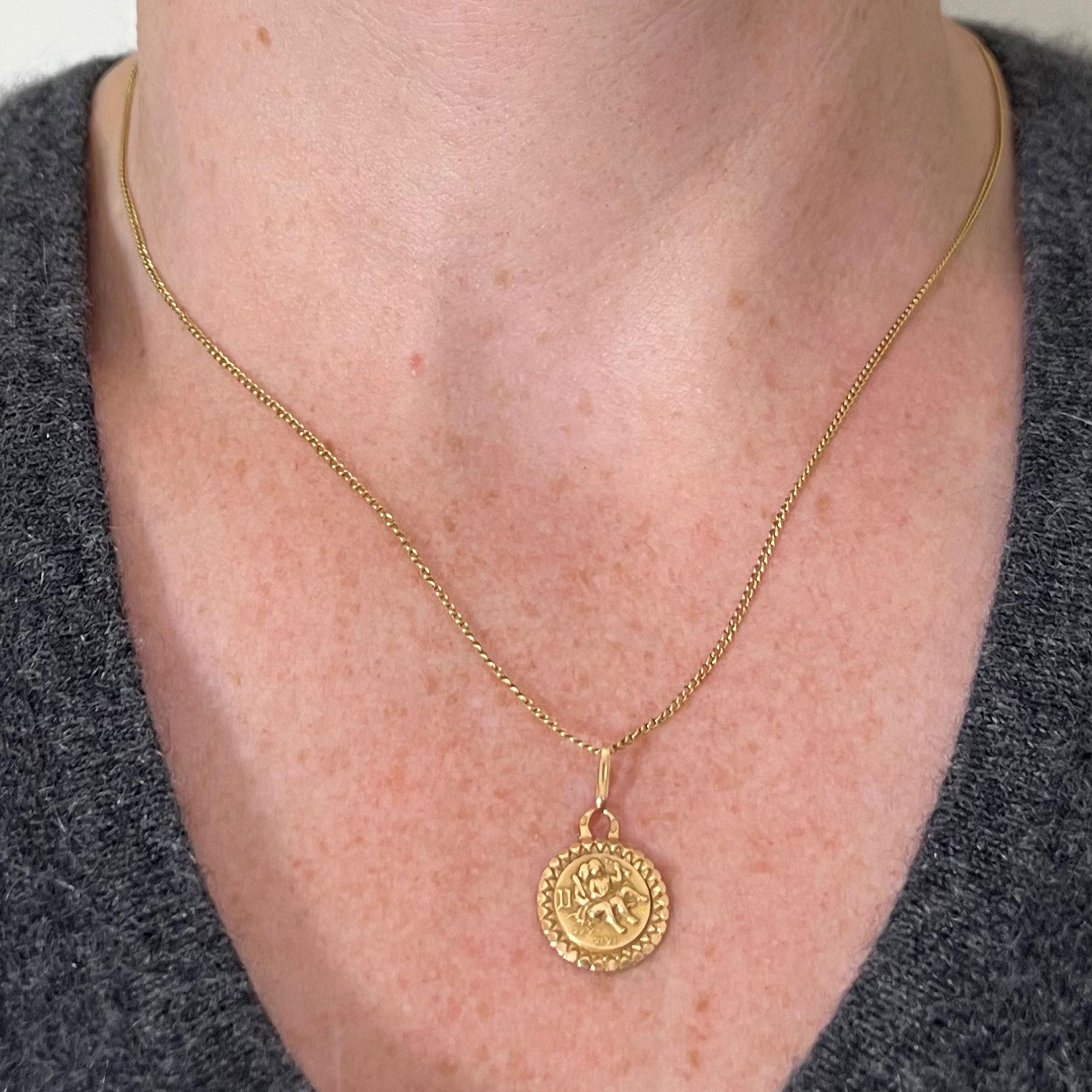 De las mujeres Colgante de oro amarillo de 18 quilates con el signo del zodiaco géminis francés Perroud en venta