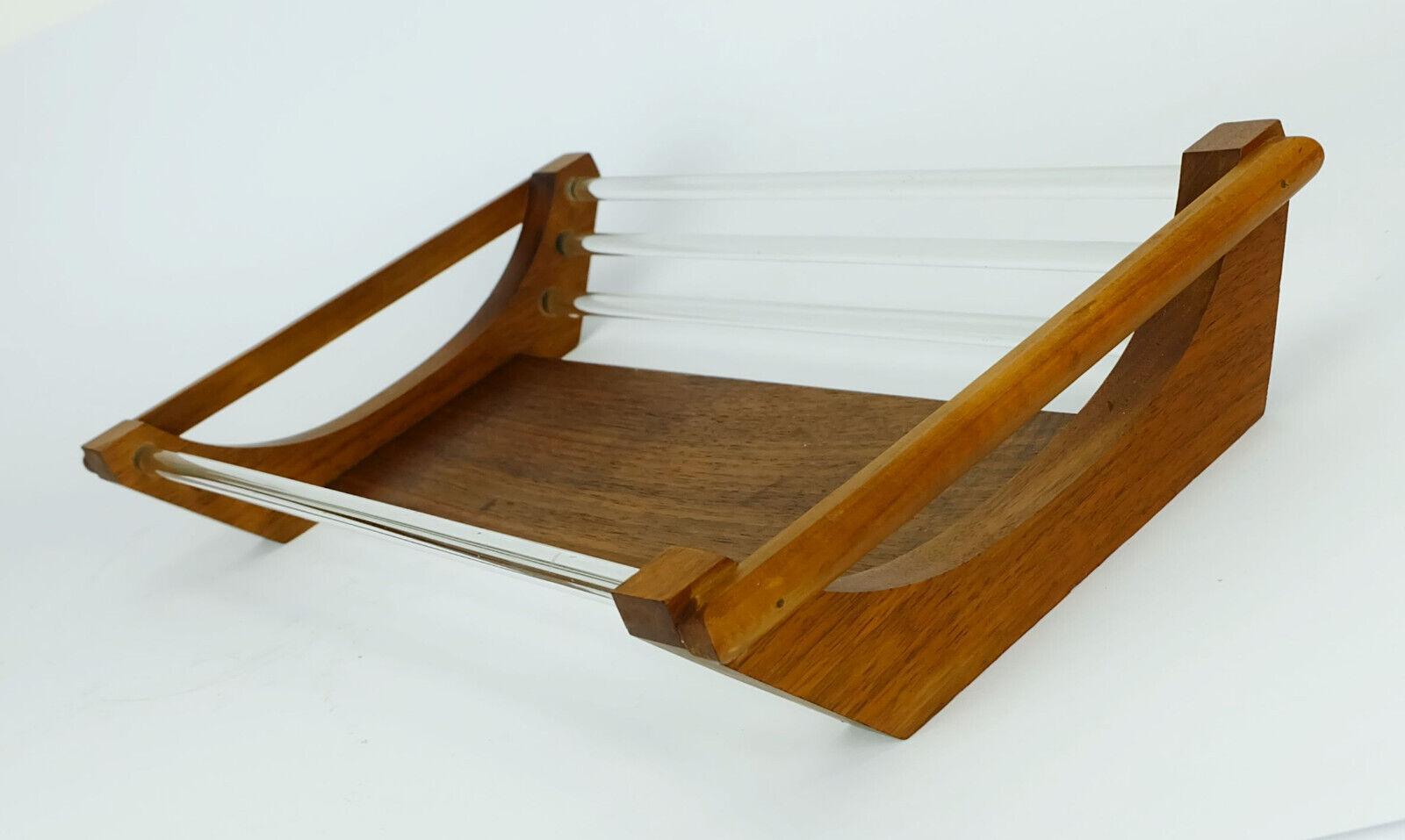 Stunning French 1920s to 1930s fruit basket made of solid walnut and glass in architectural geometric shape. 

Very good condition with slight traces of use.

Dimensions: Length 15 1/3