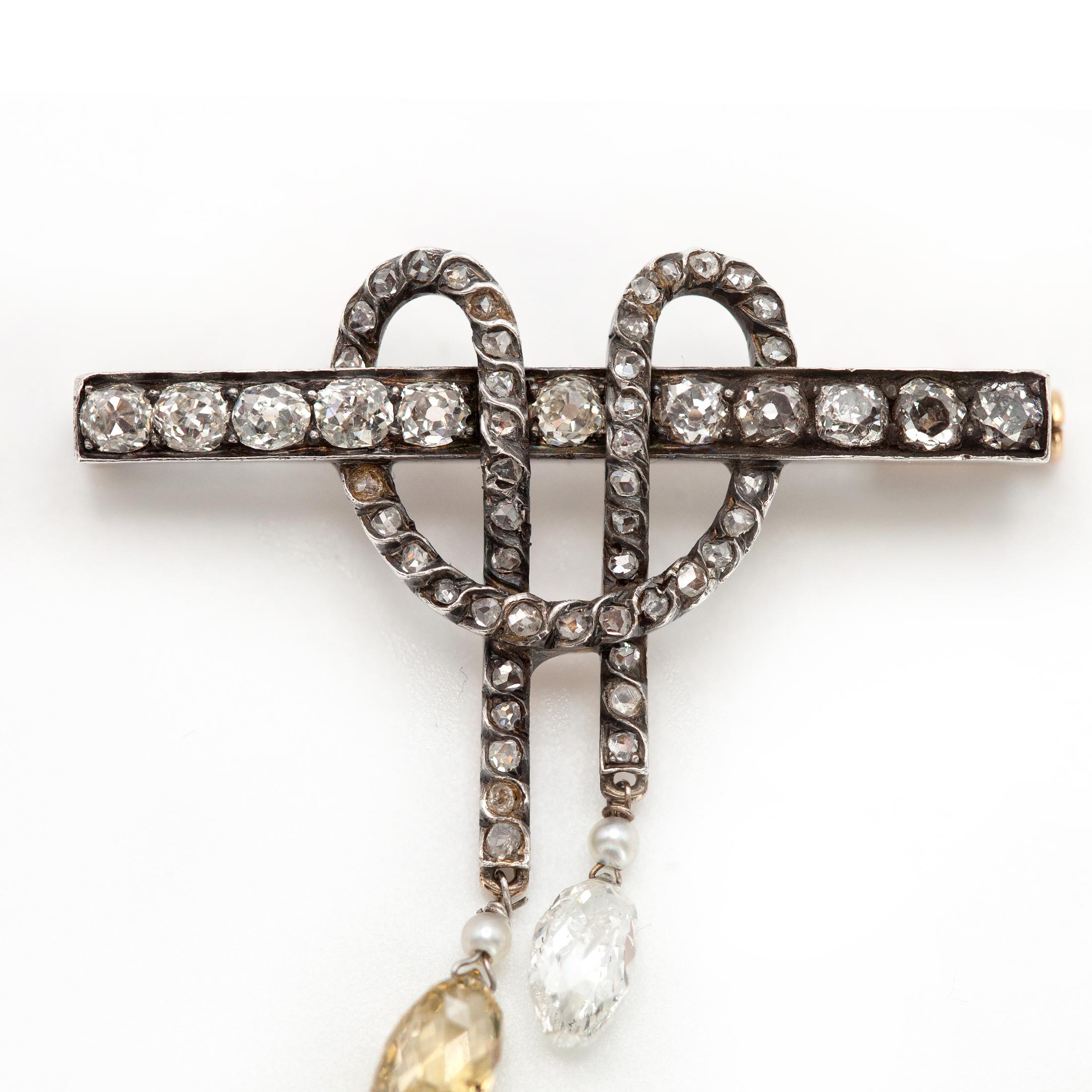 Women's or Men's French Georgian 18K Gold & Silver-Topped Diamond Bow Brooch with Briolette Drops For Sale