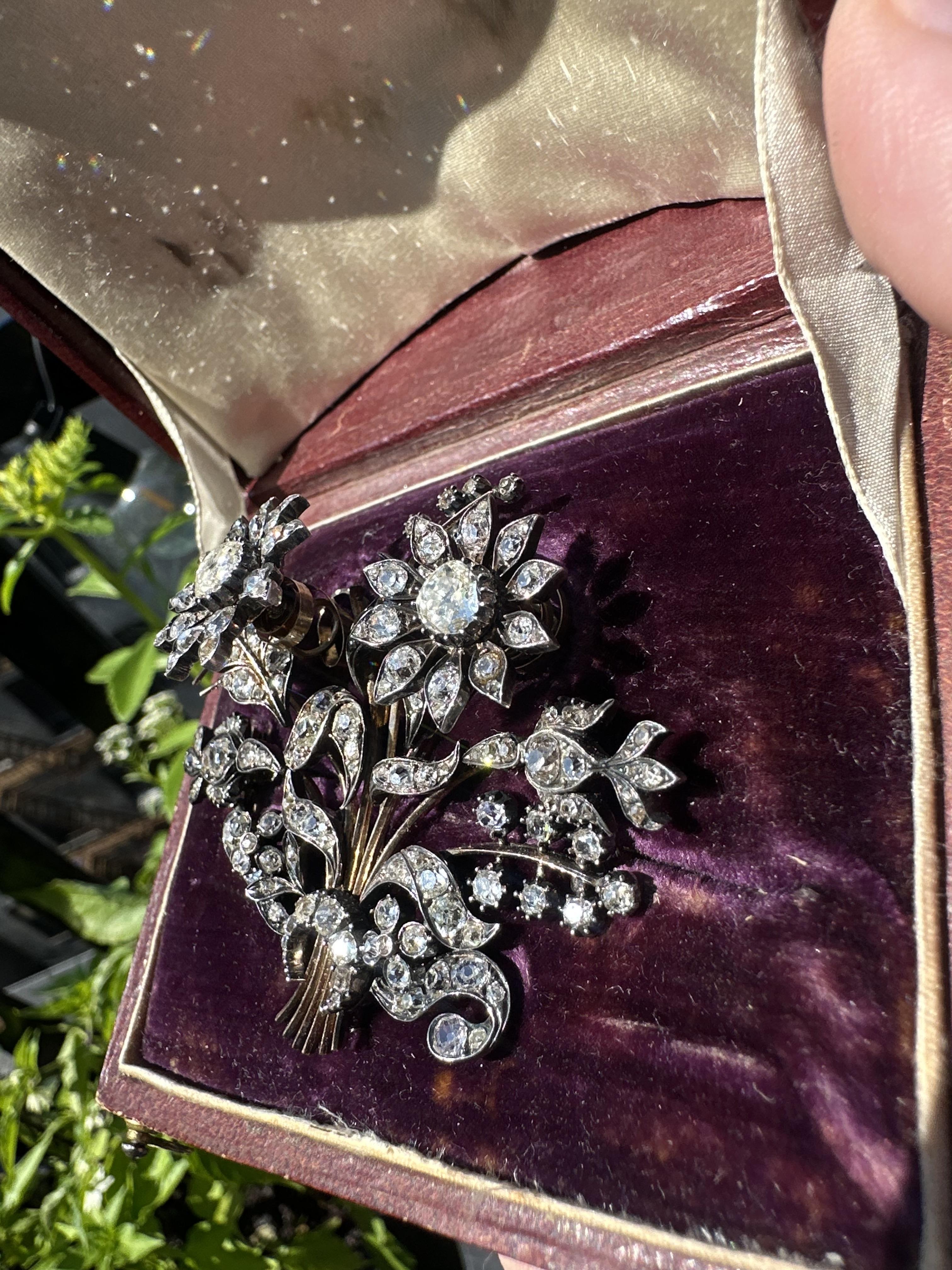 French Georgian Gold and Silver Rose Cut Diamond Flower Brooch For Sale 1