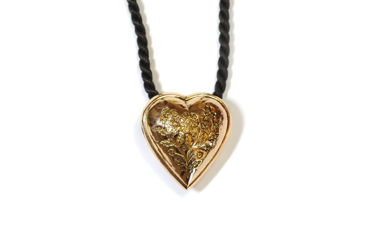 Women's or Men's French Georgian Heart Pendant in Rose Gold 18 Karats For Sale