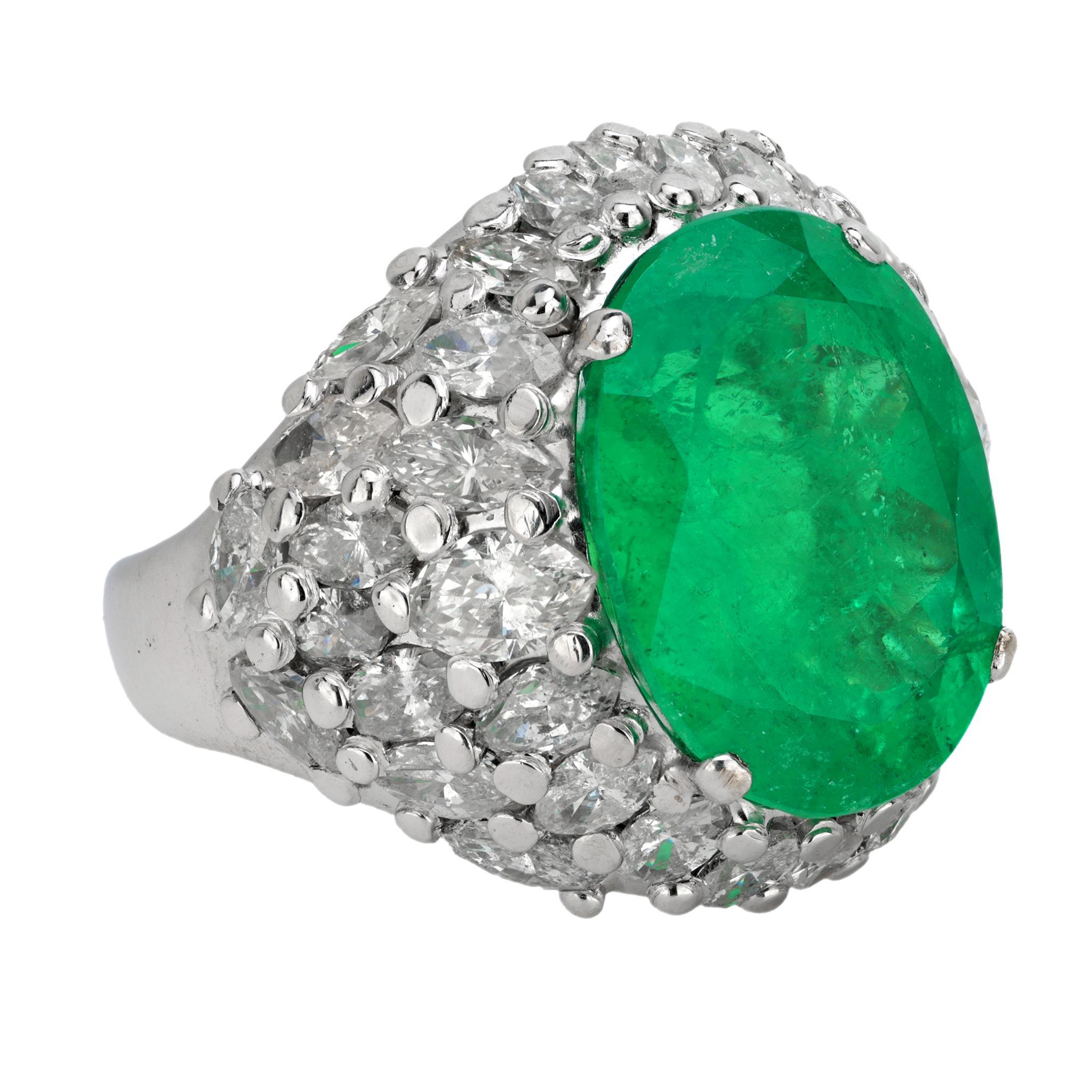 French GIA 11.52 carat Colombian emerald diamond ring In Excellent Condition In Beverly Hills, CA