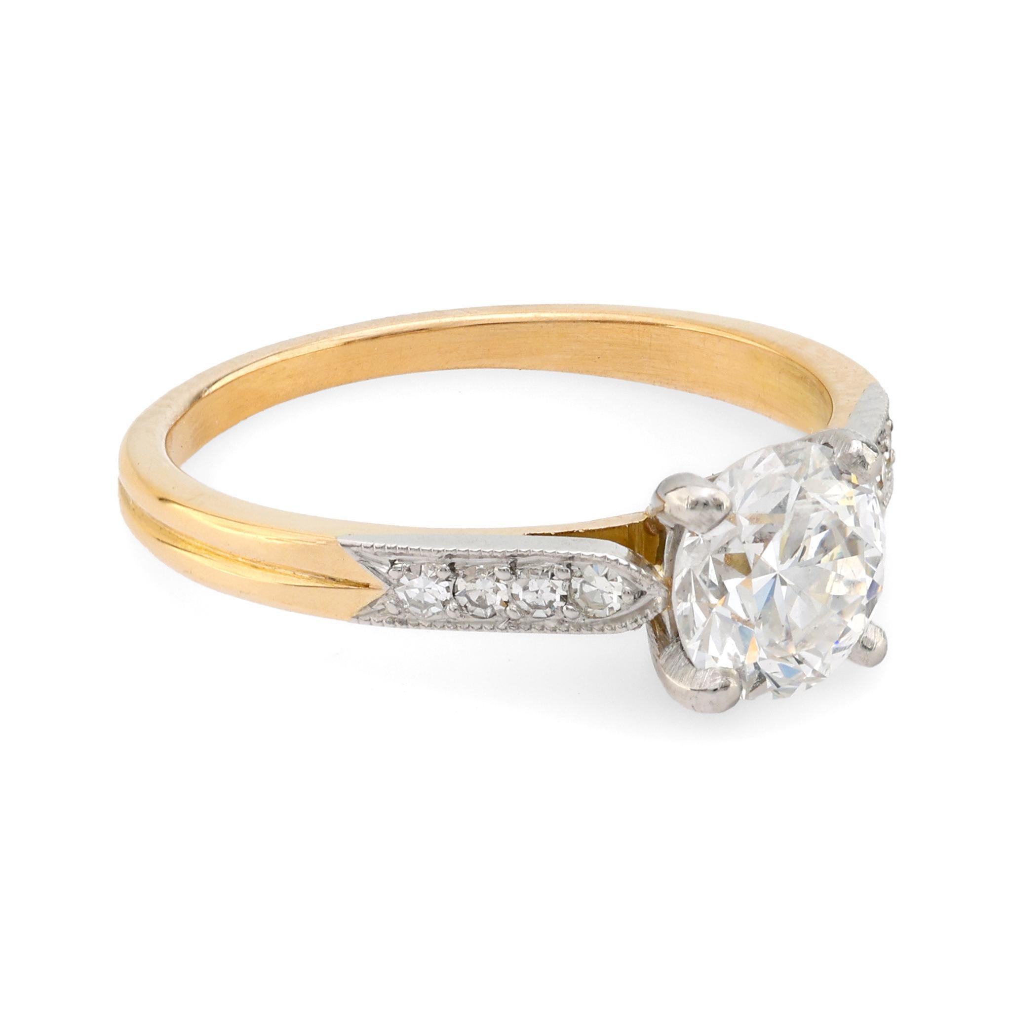 Modern French GIA 1.19 carat round brilliant diamond 18k yellow gold engagement ring For Sale