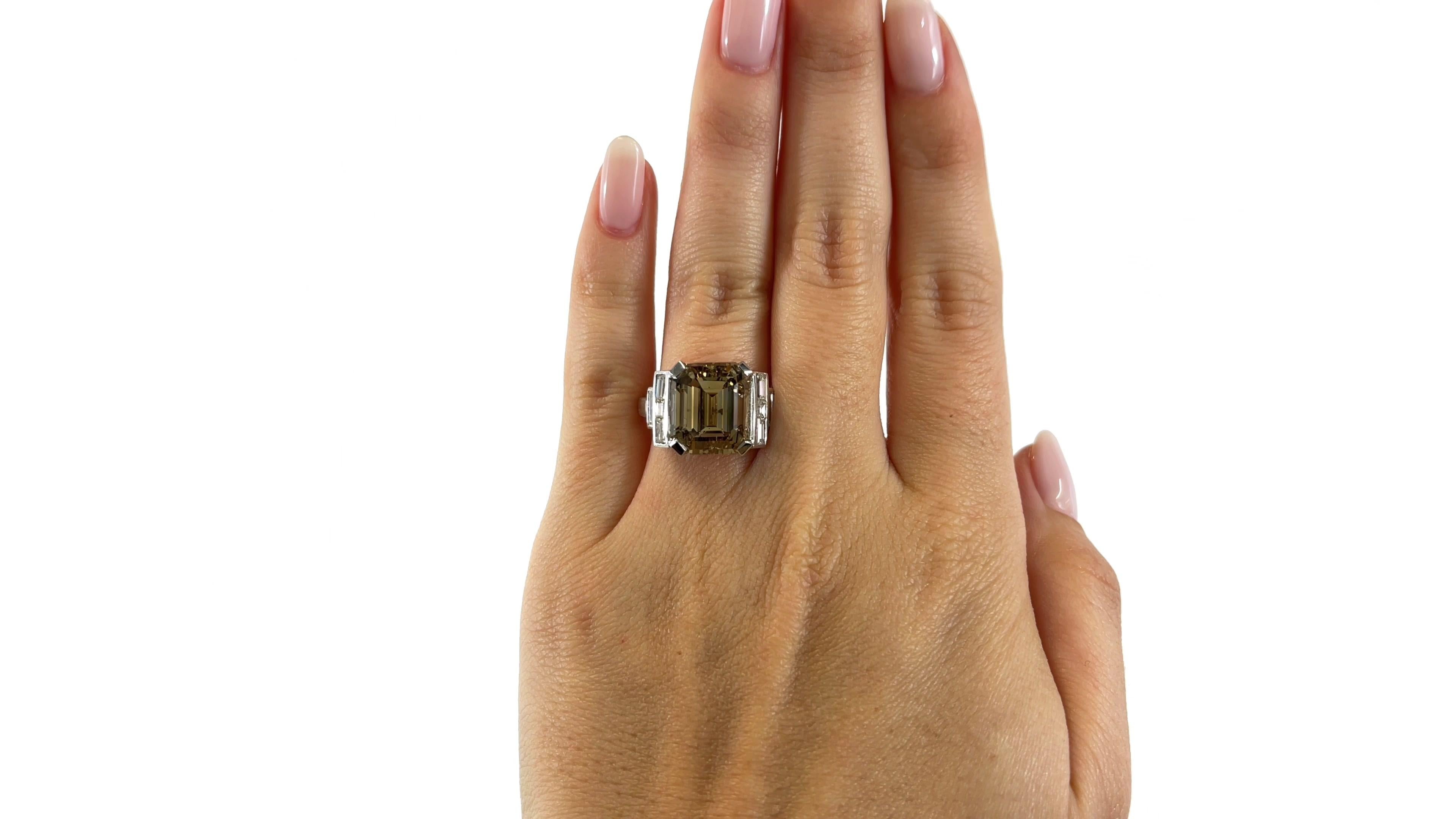 Verlobungsring aus 18 Karat Gold mit GIA 12,20 Karat gelbem Fancy-Diamant (Retro)