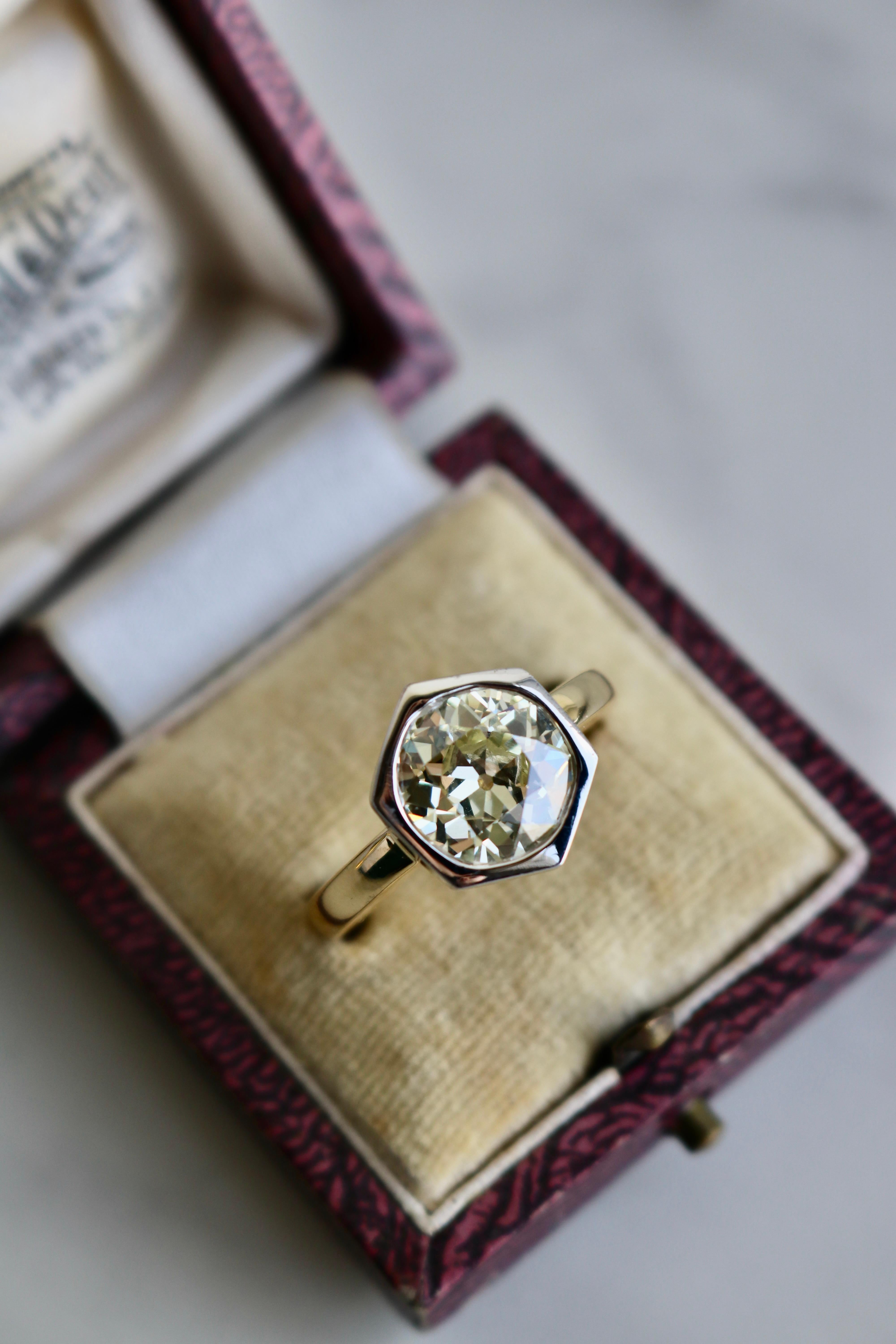 Taille vieille Europe Bague solitaire en or 18 carats GIA 3,21 carats diamant taille européenne ancienne en vente