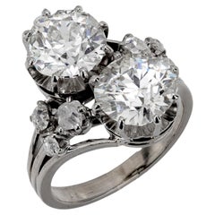 French GIA 4.03 carat total weight diamond 18k white gold Toi Et Moi ring