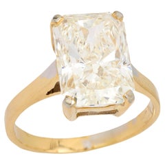 French GIA 5.22 carat radiant cut diamond 18k yellow gold engagement ring
