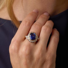 French GIA 8.00 carat Ceylon sapphire diamond 18k two tone gold cocktail ring