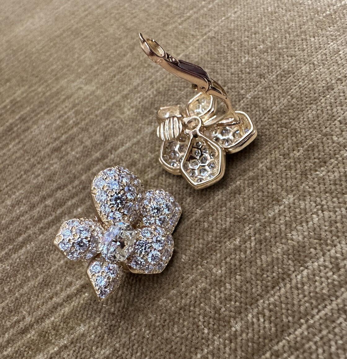 French GIA Pavé Diamond Asymmetrical Flower Earrings in 18k Yellow Gold For Sale 2